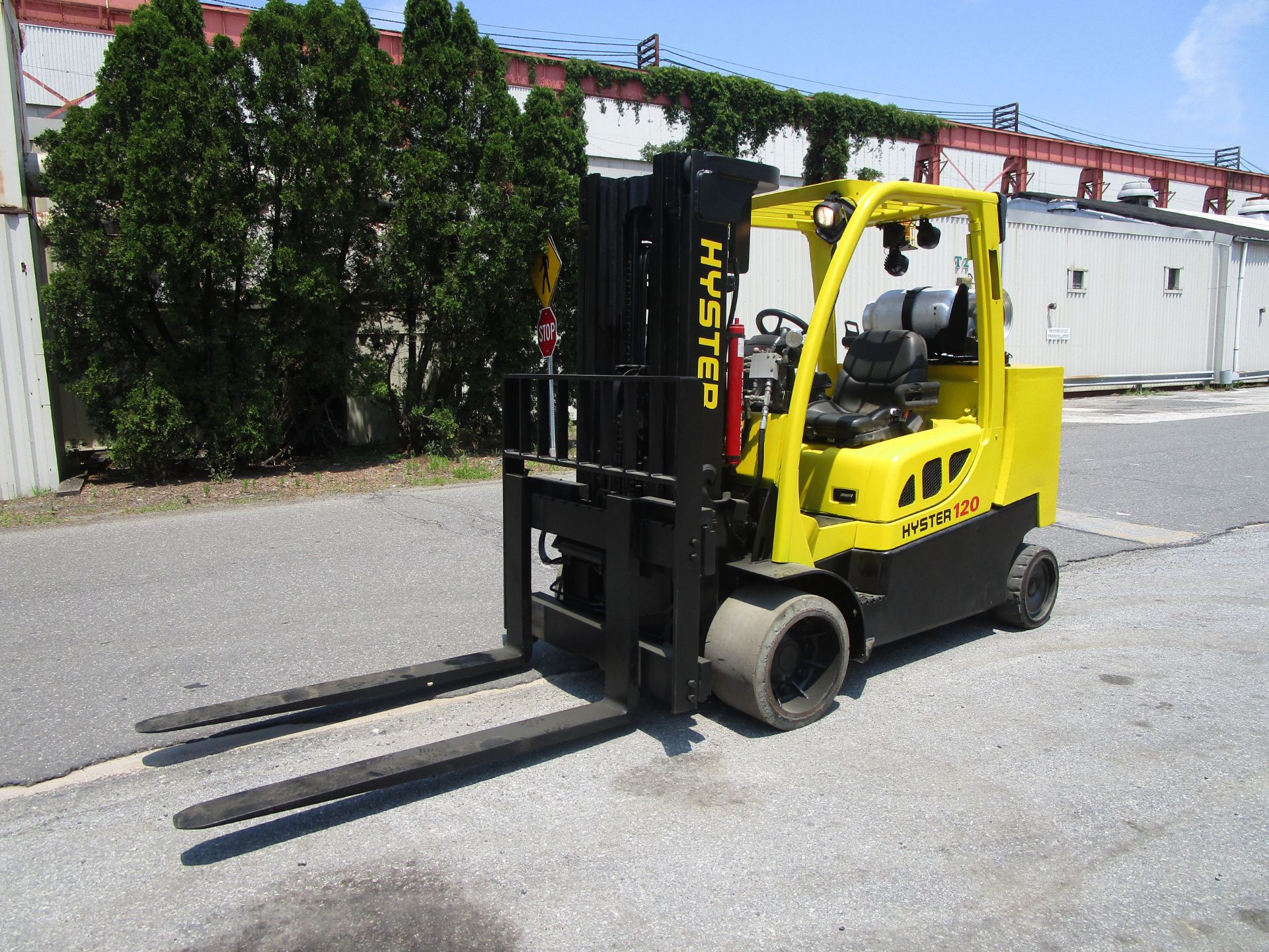 Hyster S120FTPRS 12,000 lbs Forklift- Located in Lester, PA - Image 4 of 10