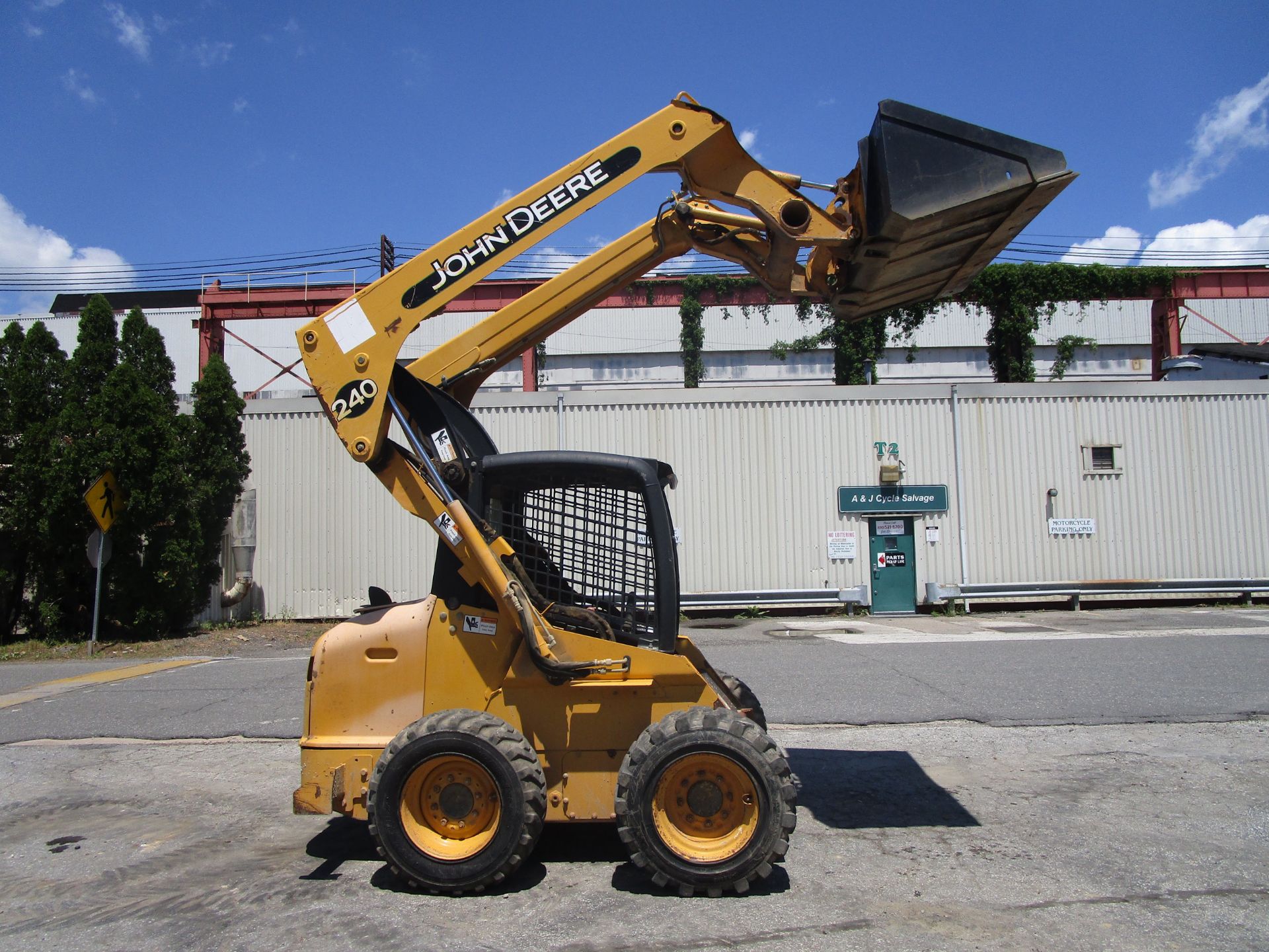 John Deere 240 Skid Steer Loader- Located in Lester, PA - Image 5 of 8