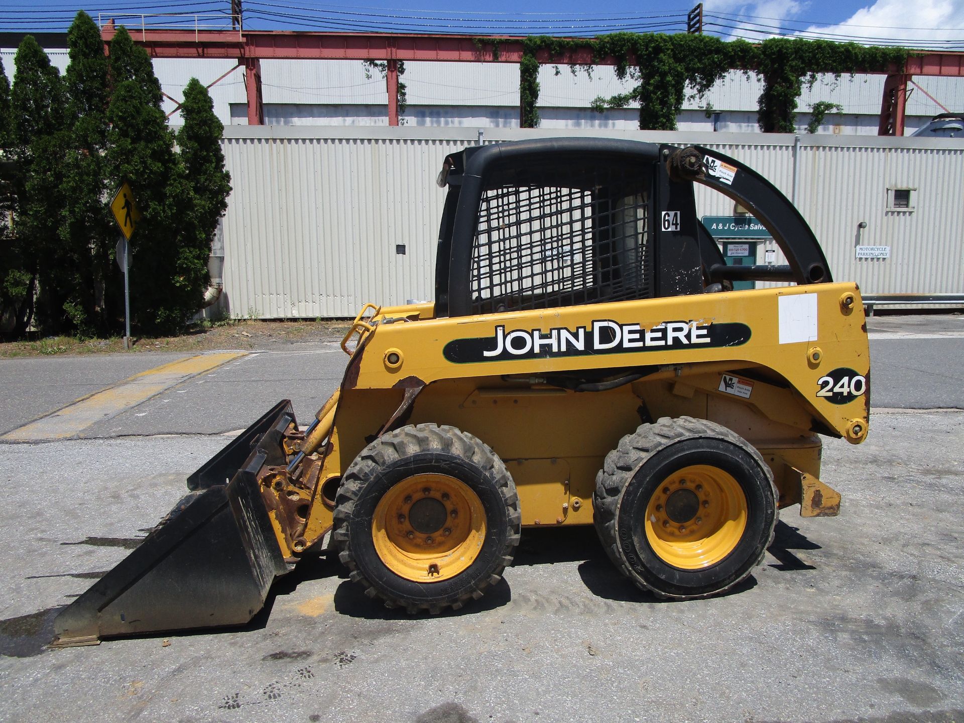 John Deere 240 Skid Steer Loader- Located in Lester, PA