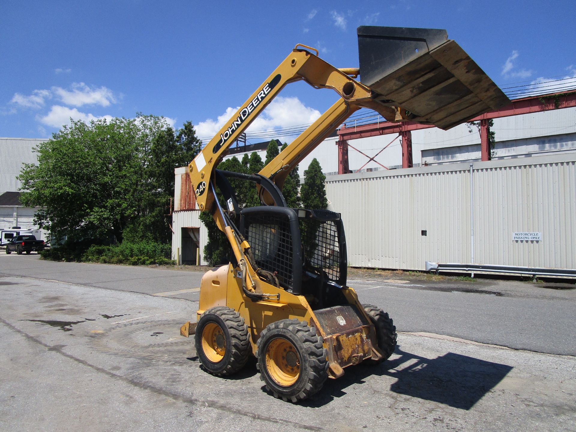 John Deere 240 Skid Steer Loader- Located in Lester, PA - Image 6 of 8