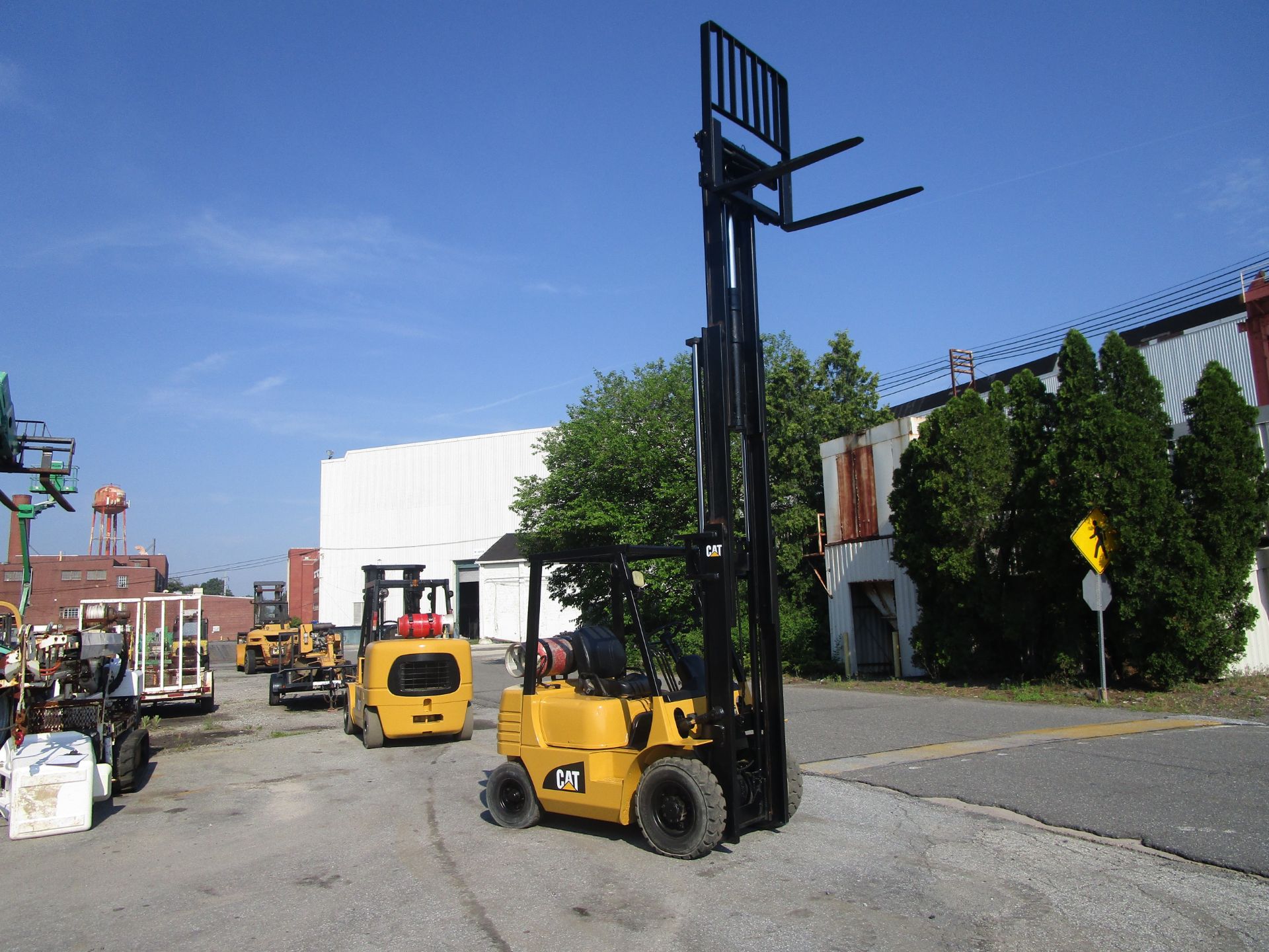 Caterpillar GP20 4,000lb Forklift - Located in Lester, PA - Image 9 of 9