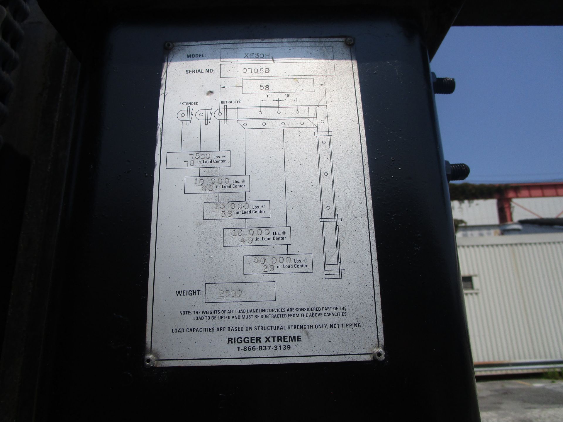 Royal TB300B 30,000 lb Forklift - Image 10 of 11