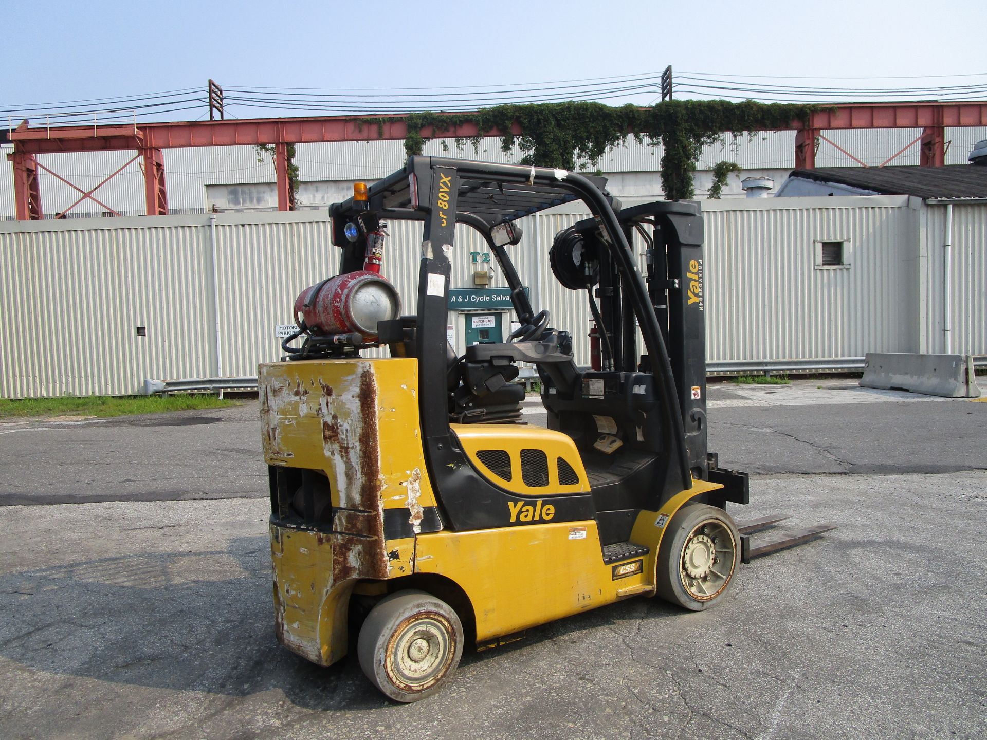 2015 Yale GLC080VX 8,000 lb Forklift - Image 3 of 9