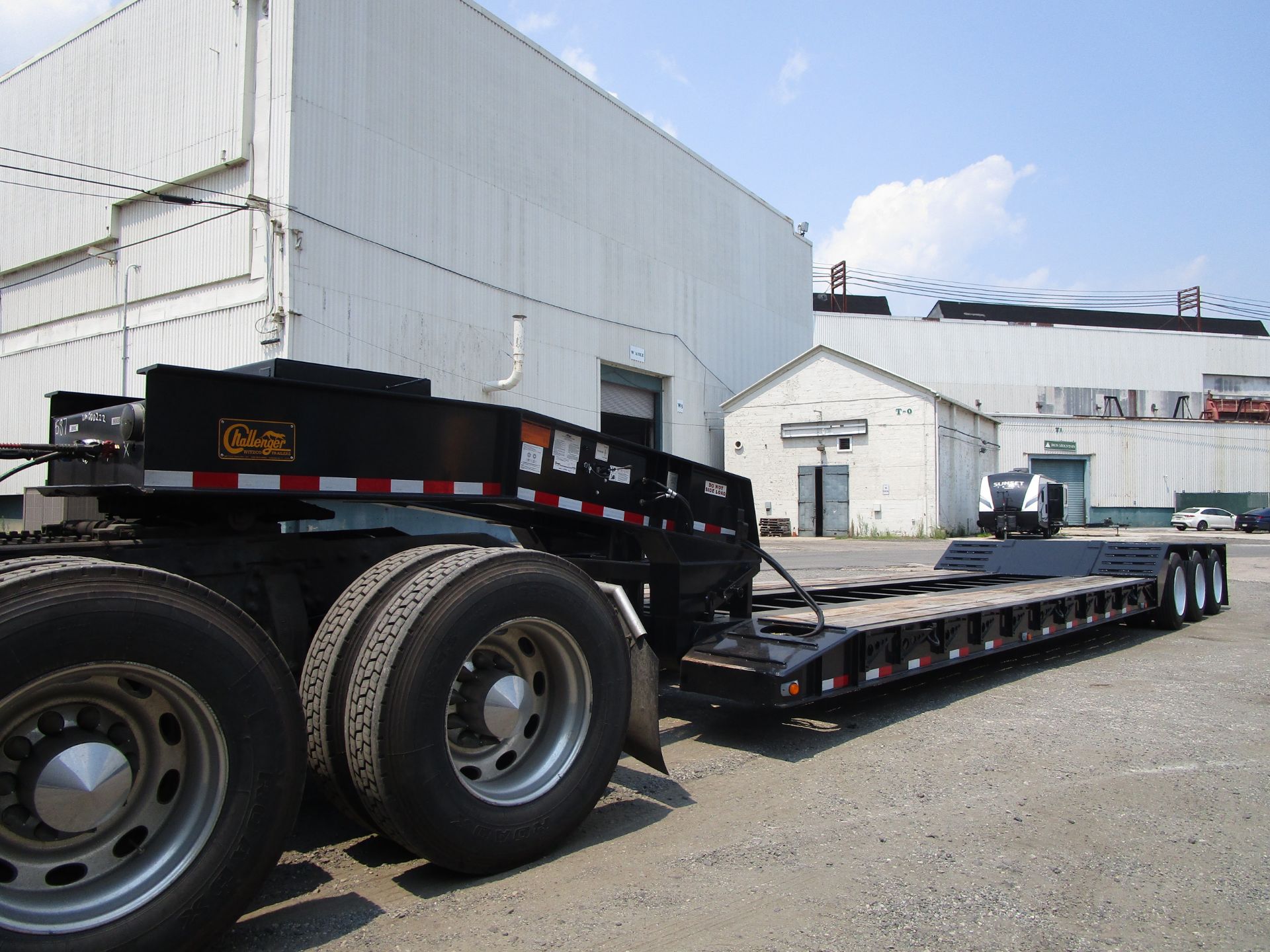 NEW 2021 WITZCO RG52 DETACHABLE GOOSENECK TRAILER - Image 2 of 12