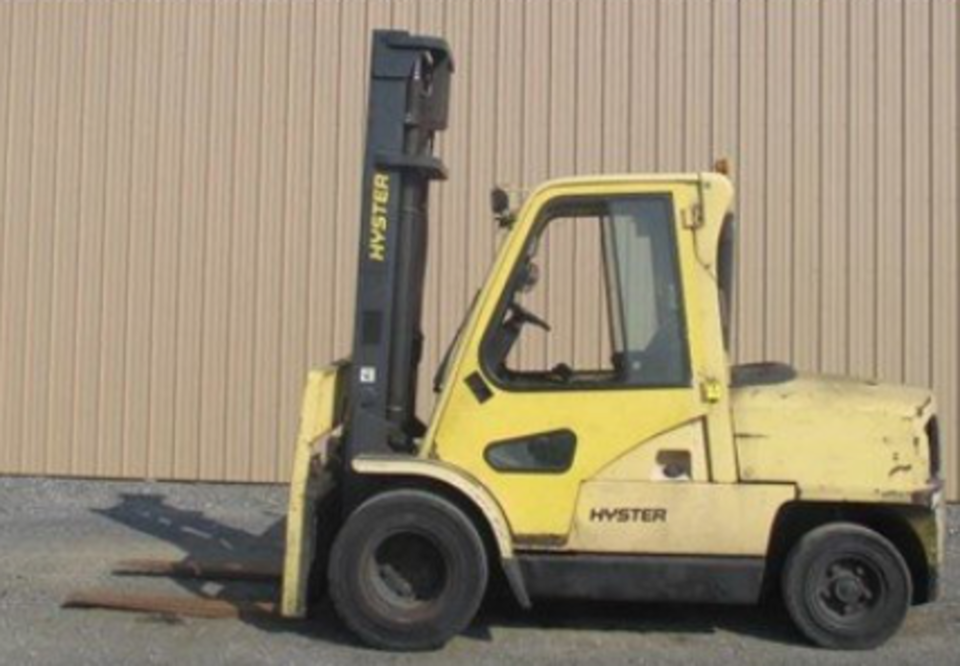 Hyster 11,000 lbs Forklfit