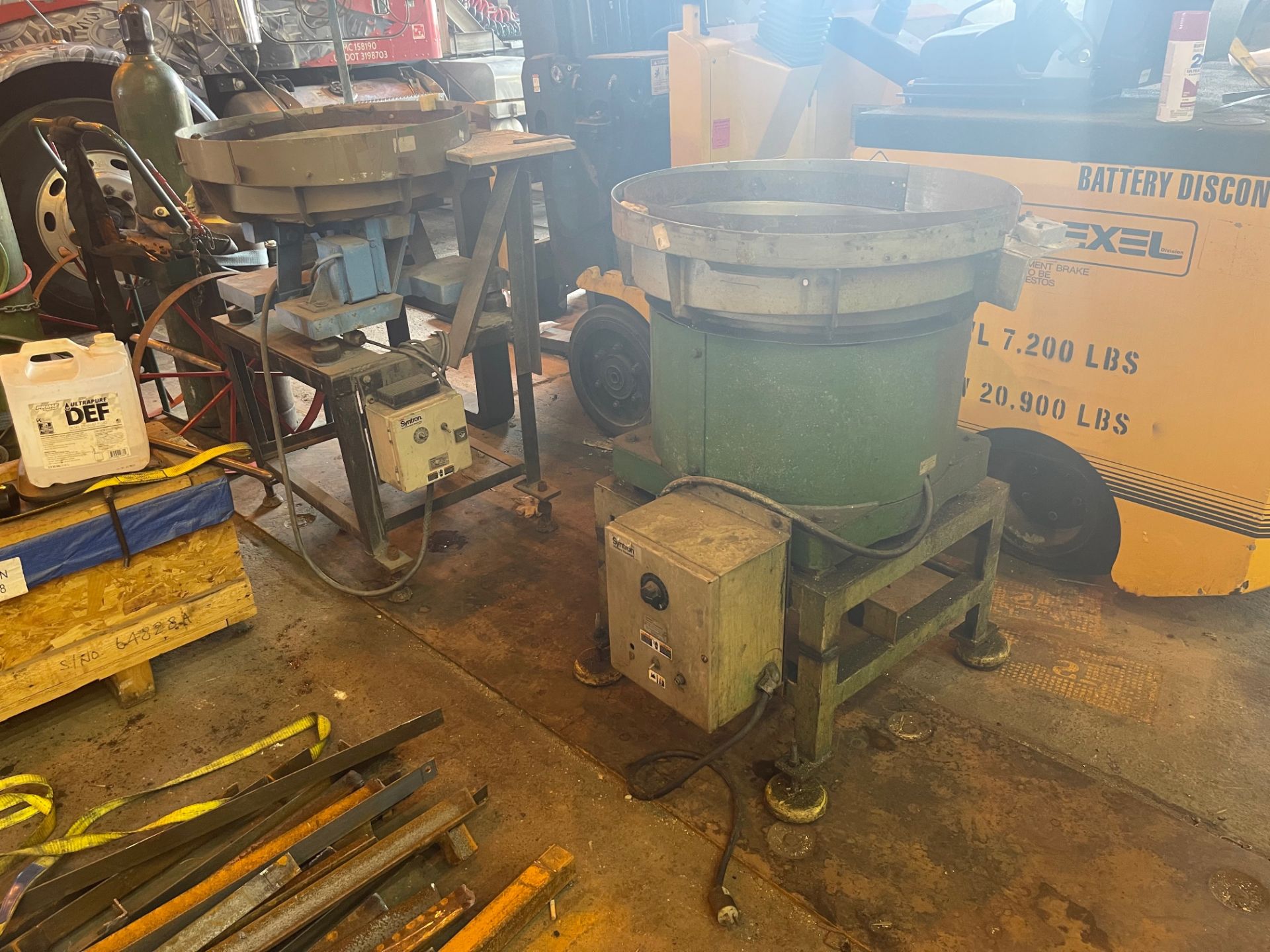 Lot of Two Vibratory Shaker Table - Image 3 of 7