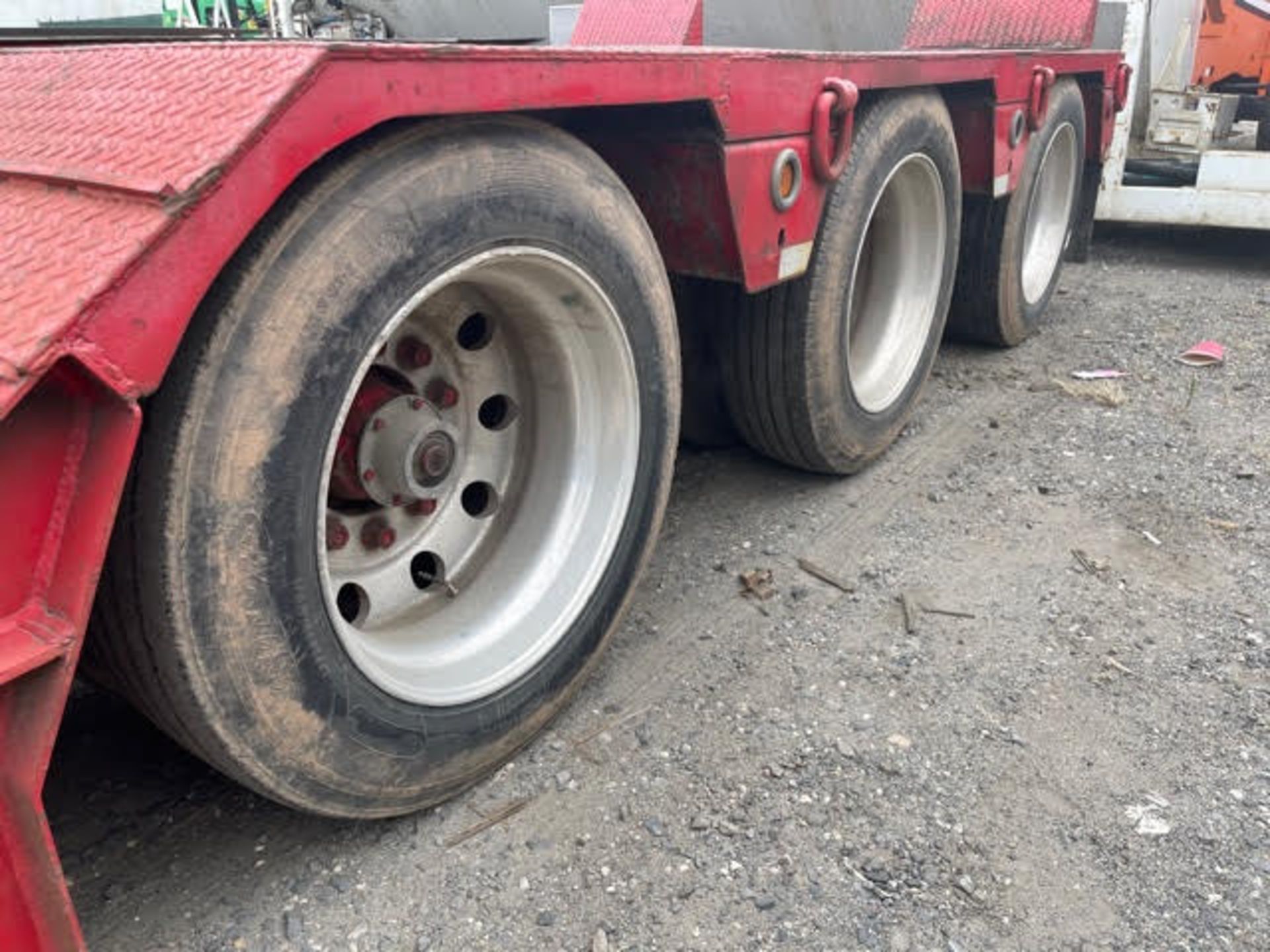 1998 Talbert I3DW50SAHRGITI Lowboy Trailer - Image 7 of 8