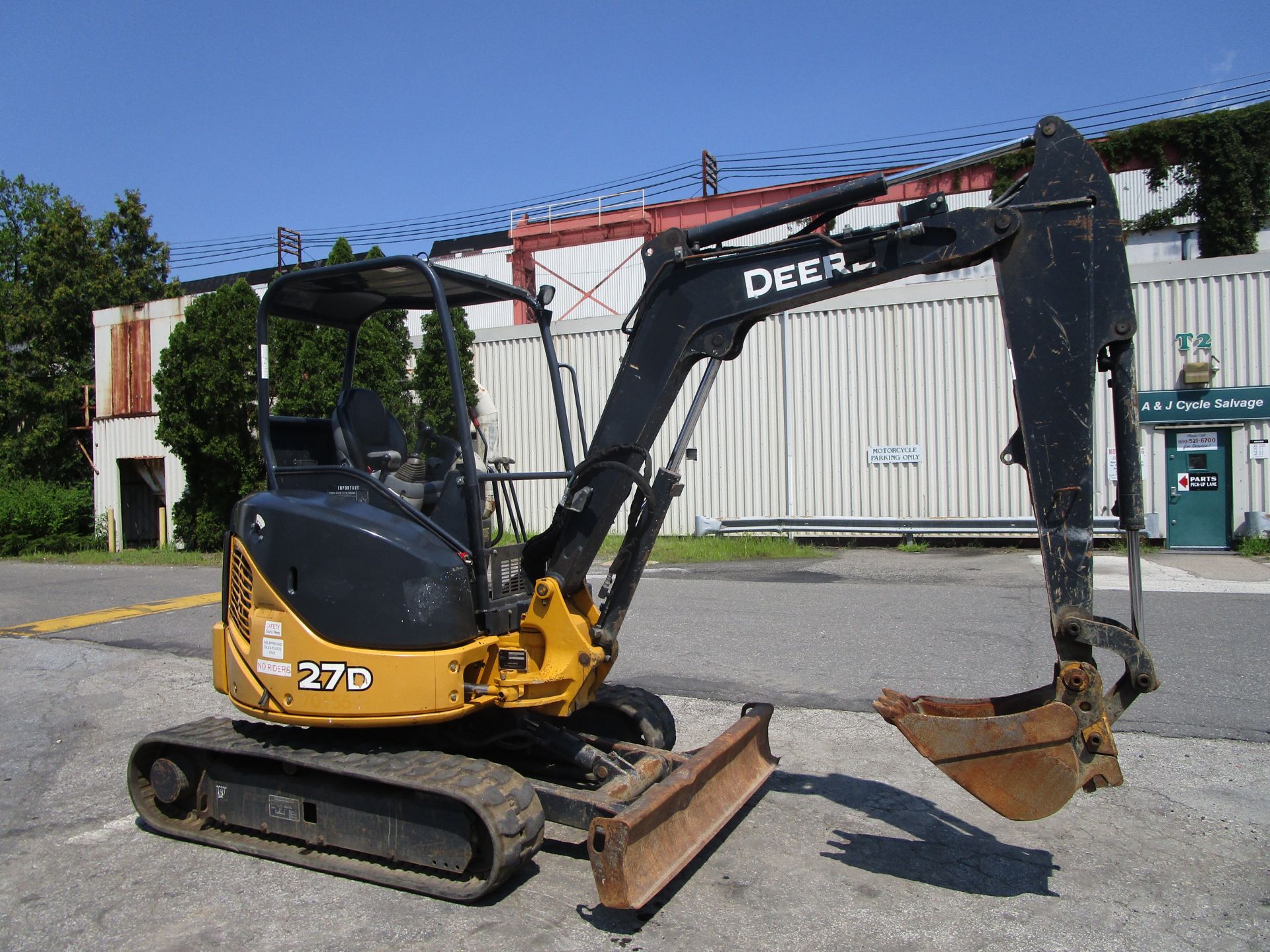 2015 John Deere 27D Excavator - Image 2 of 11