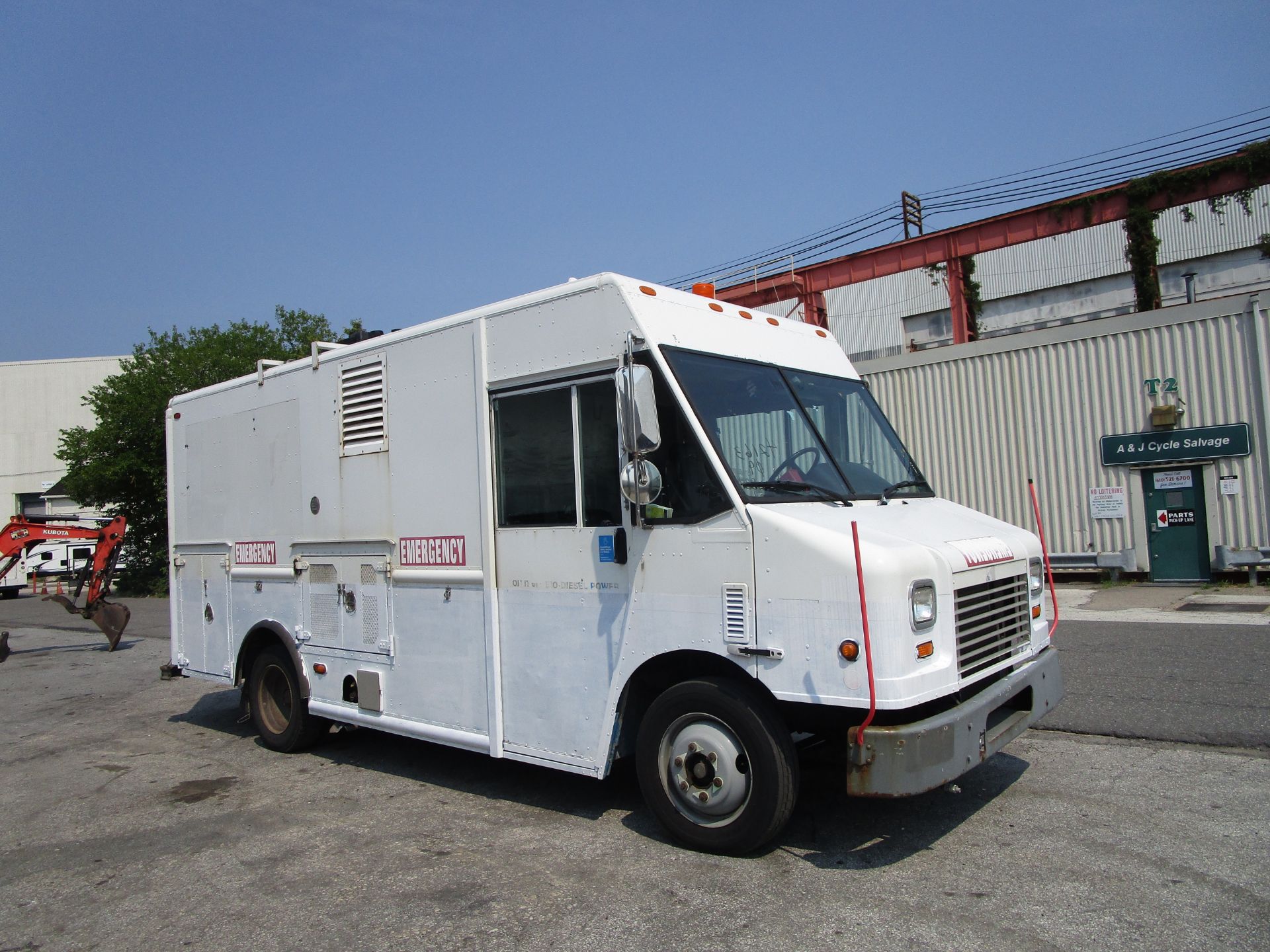 2009 Freightliner MT45 Step Van - Image 2 of 12