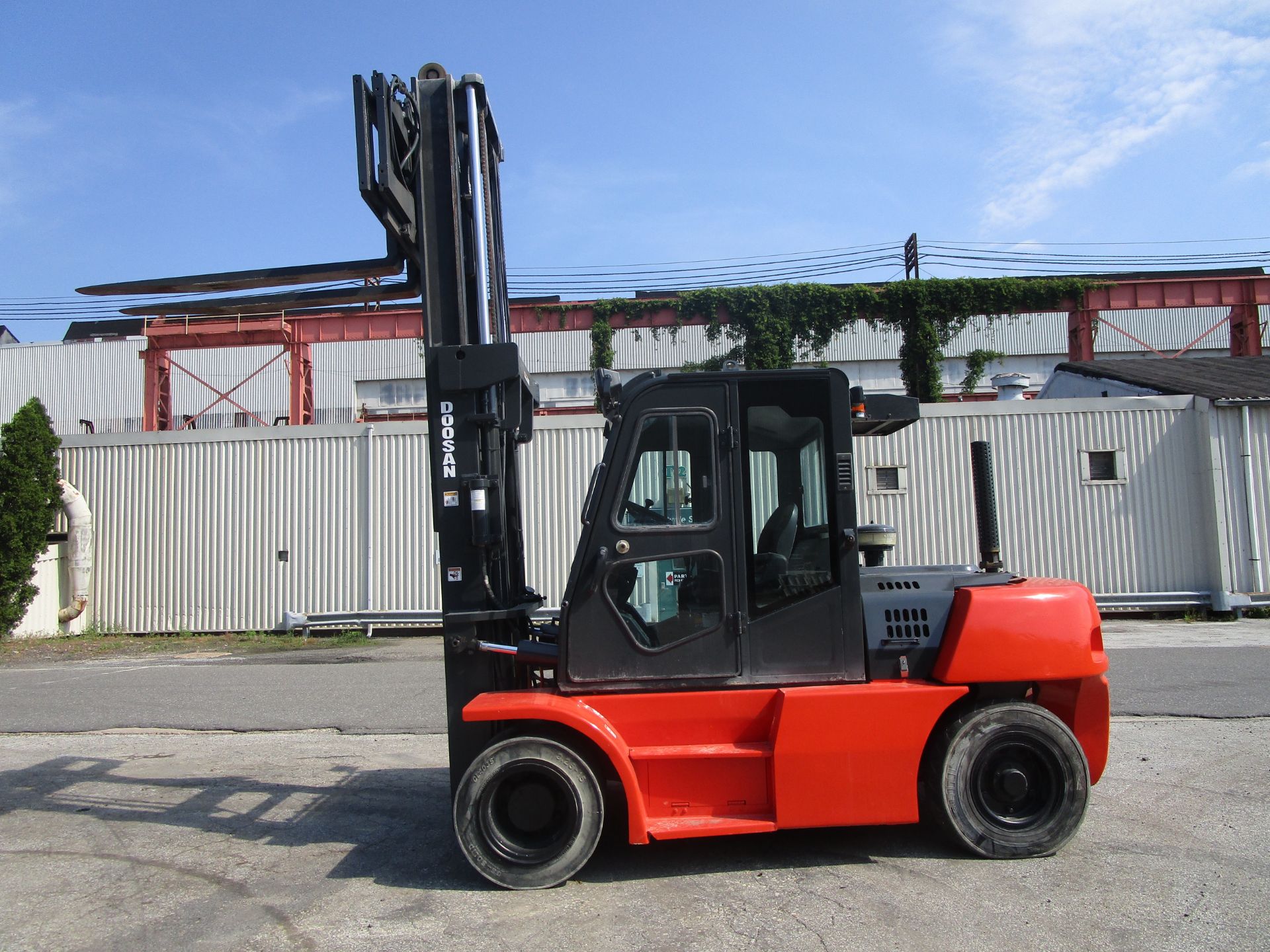 2014 Doosan D70S-5 15,400lb Forklift - Image 6 of 10