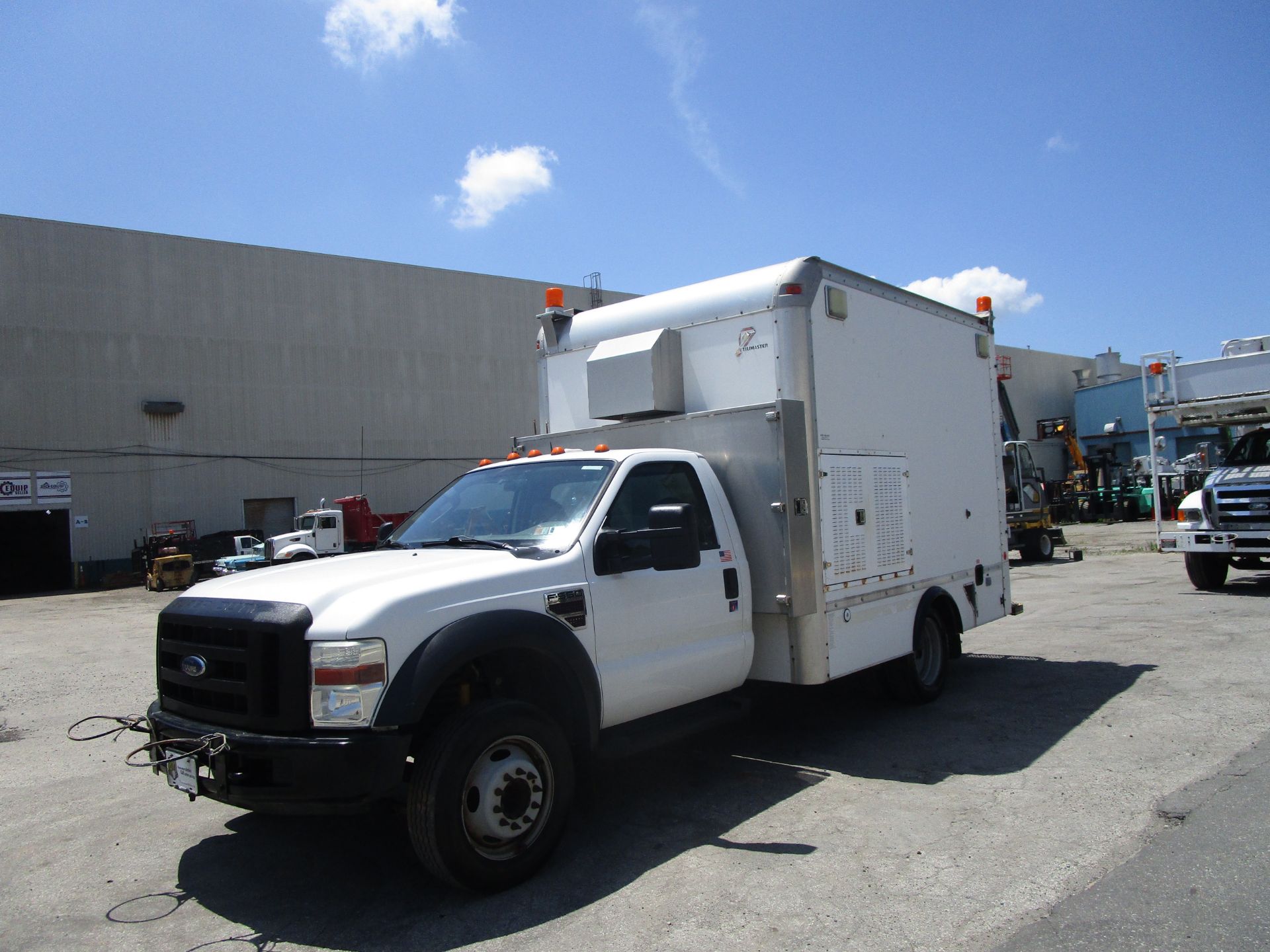 2008 Ford F550 Van Body Truck - Image 4 of 11