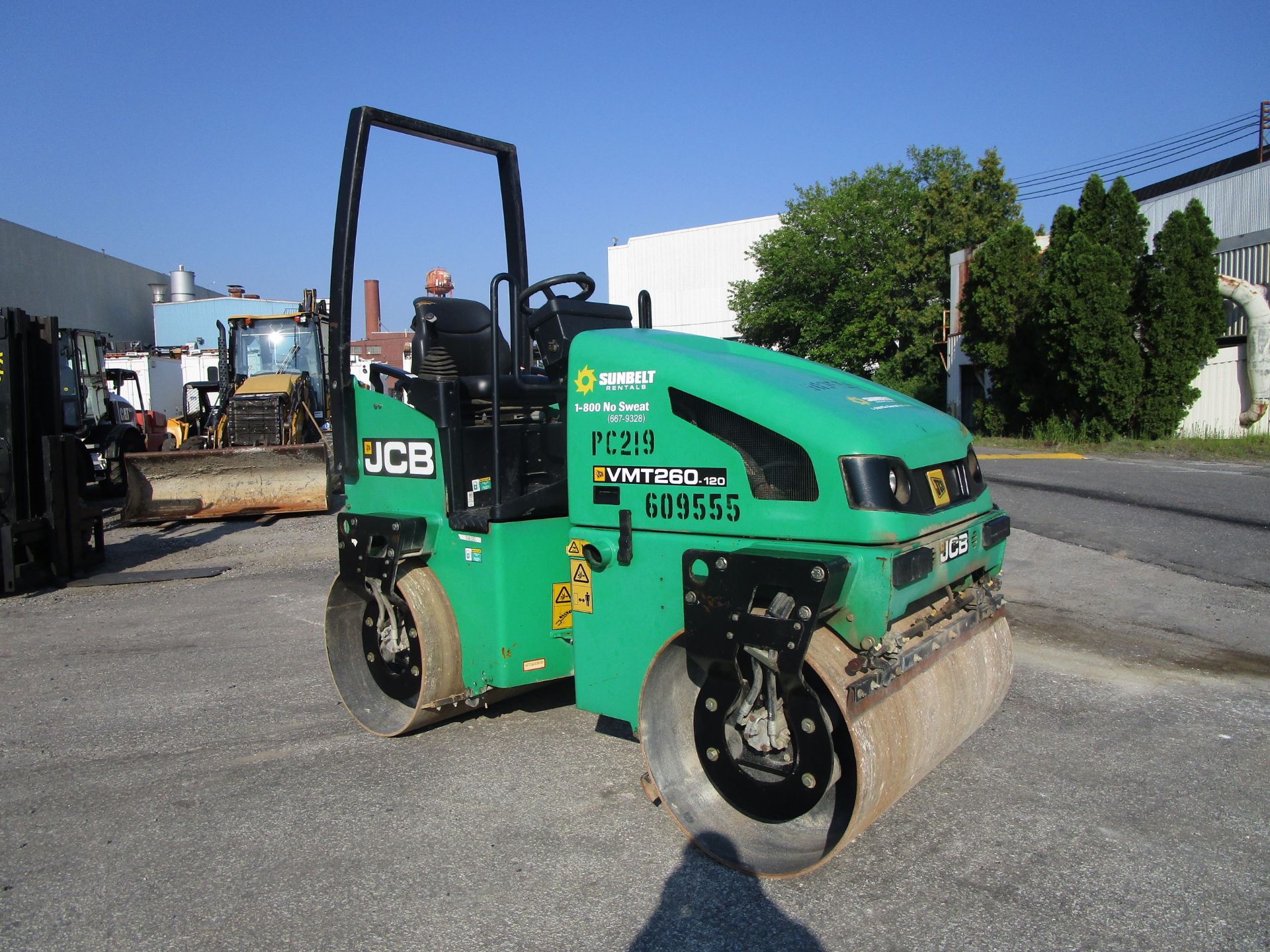 2014 JCB VMT260 Asphalt Vibratory Roller Compactor - Image 2 of 7