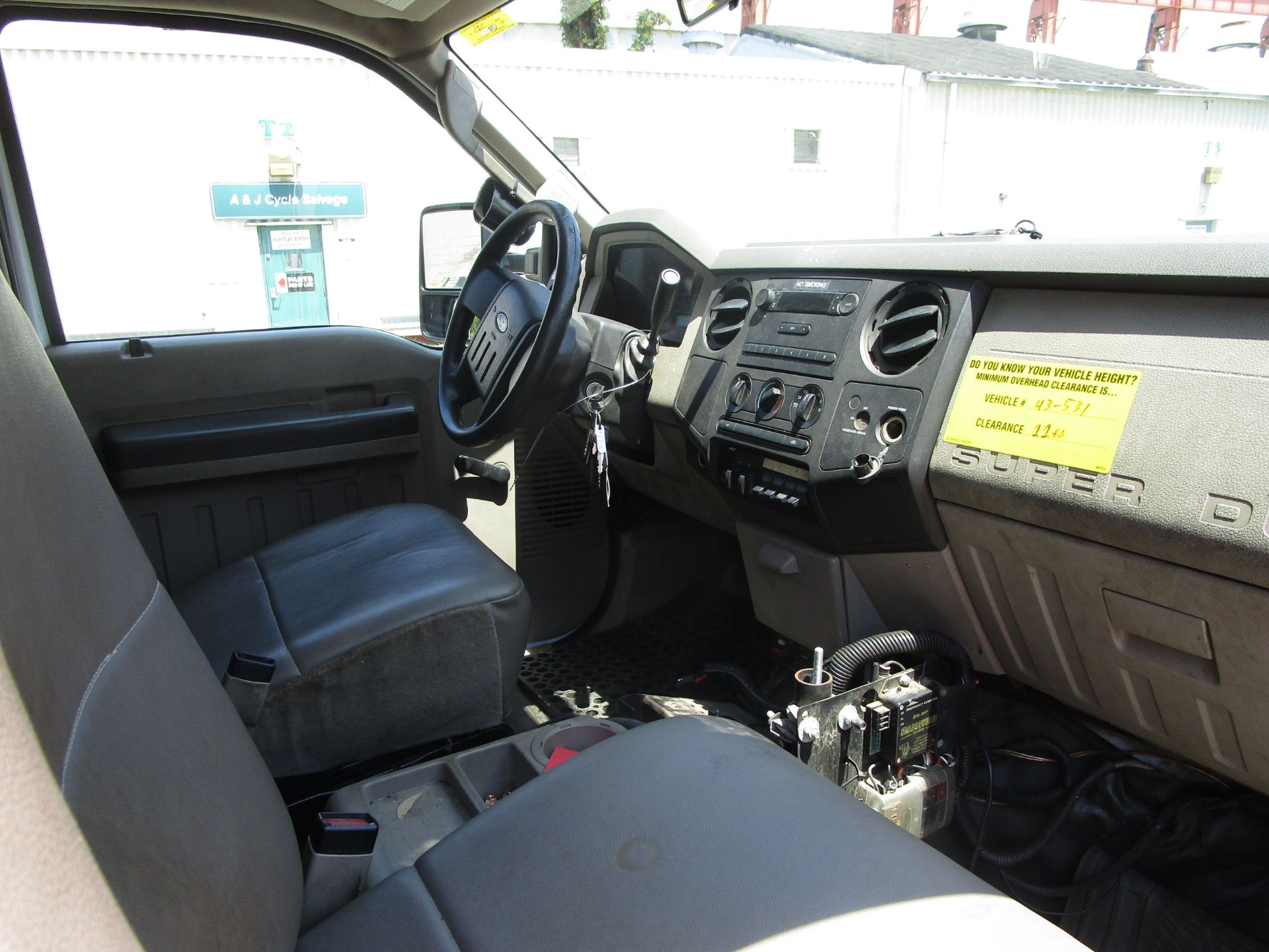 2008 Ford F550 Van Body Truck - Image 3 of 11