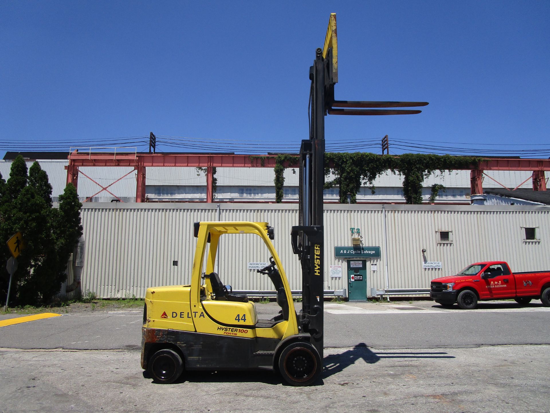 Hyster S100FT 10,000 lb Forklift - Image 8 of 11