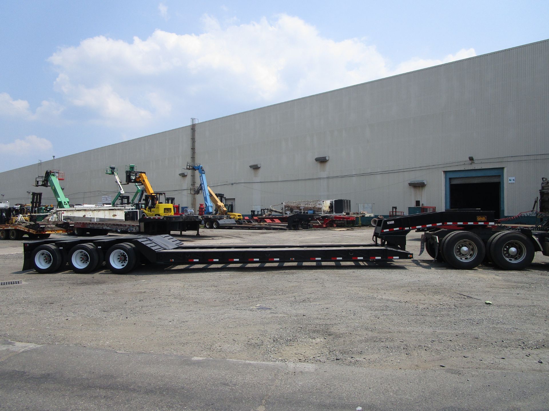 NEW 2021 WITZCO RG52 DETACHABLE GOOSENECK TRAILER - Image 6 of 12