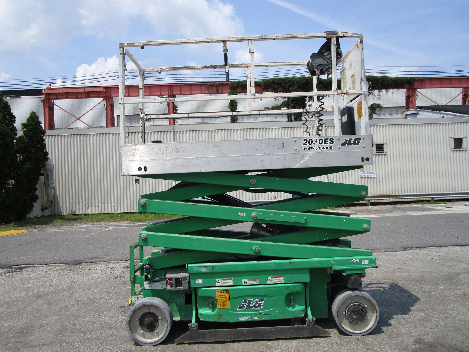 2014 JLG 2030ES 20 ft Scissor Lift - Image 3 of 9