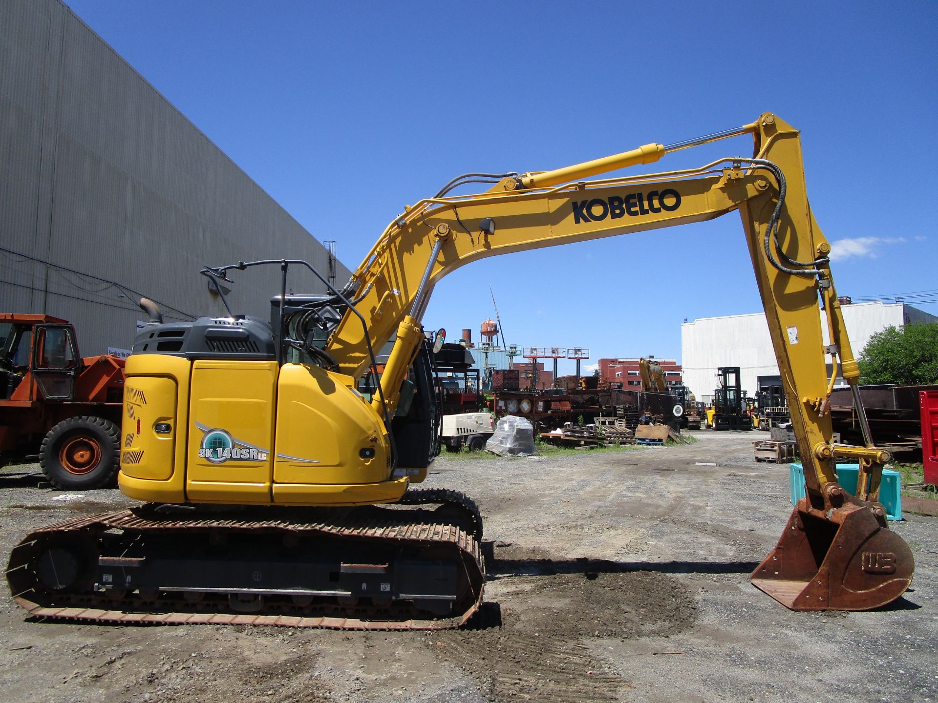 2018 Kobelco SK140SRLC-5 Excavator - Image 2 of 21