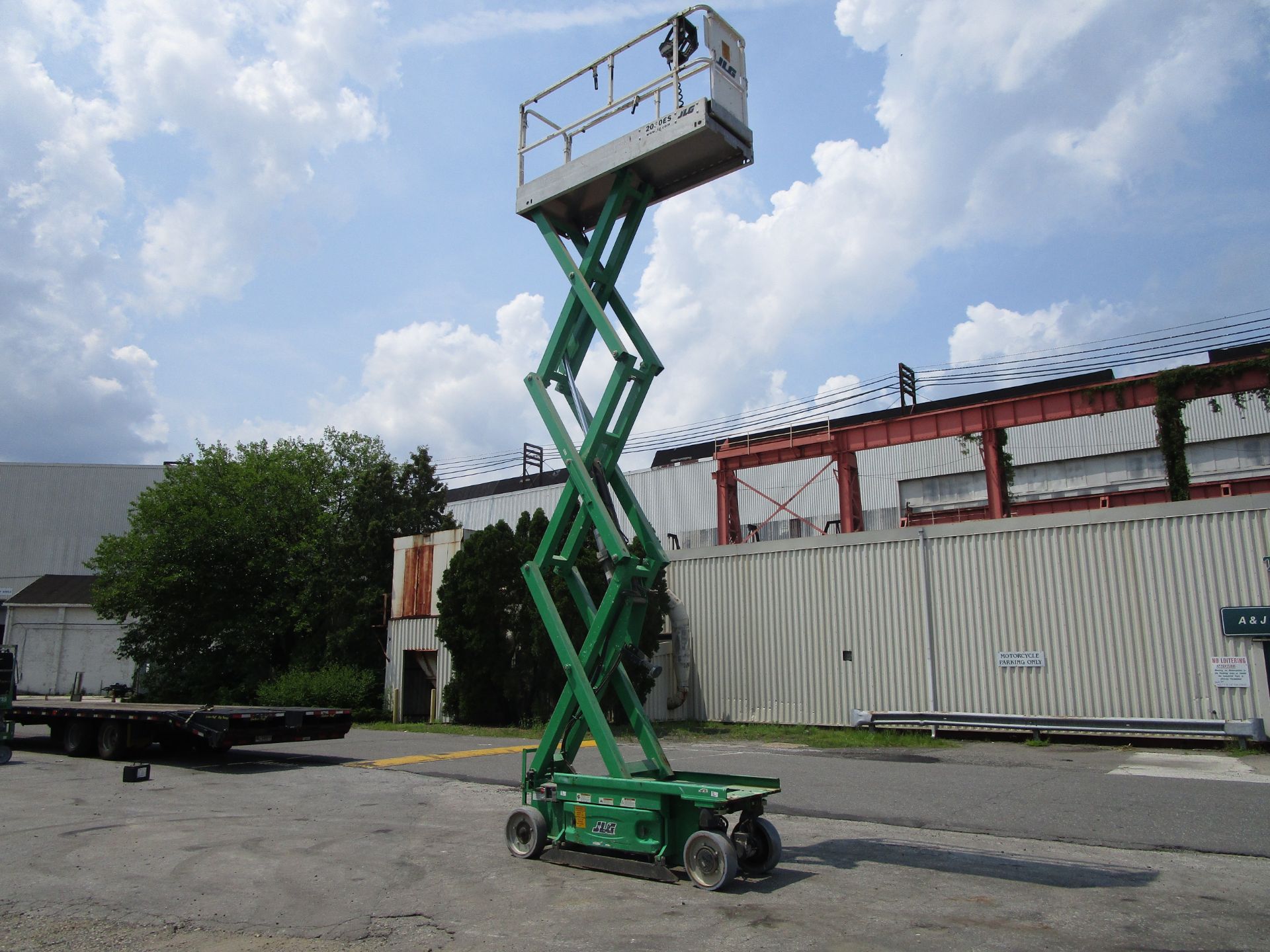 2014 JLG 2030ES 20 ft Scissor Lift - Image 6 of 9