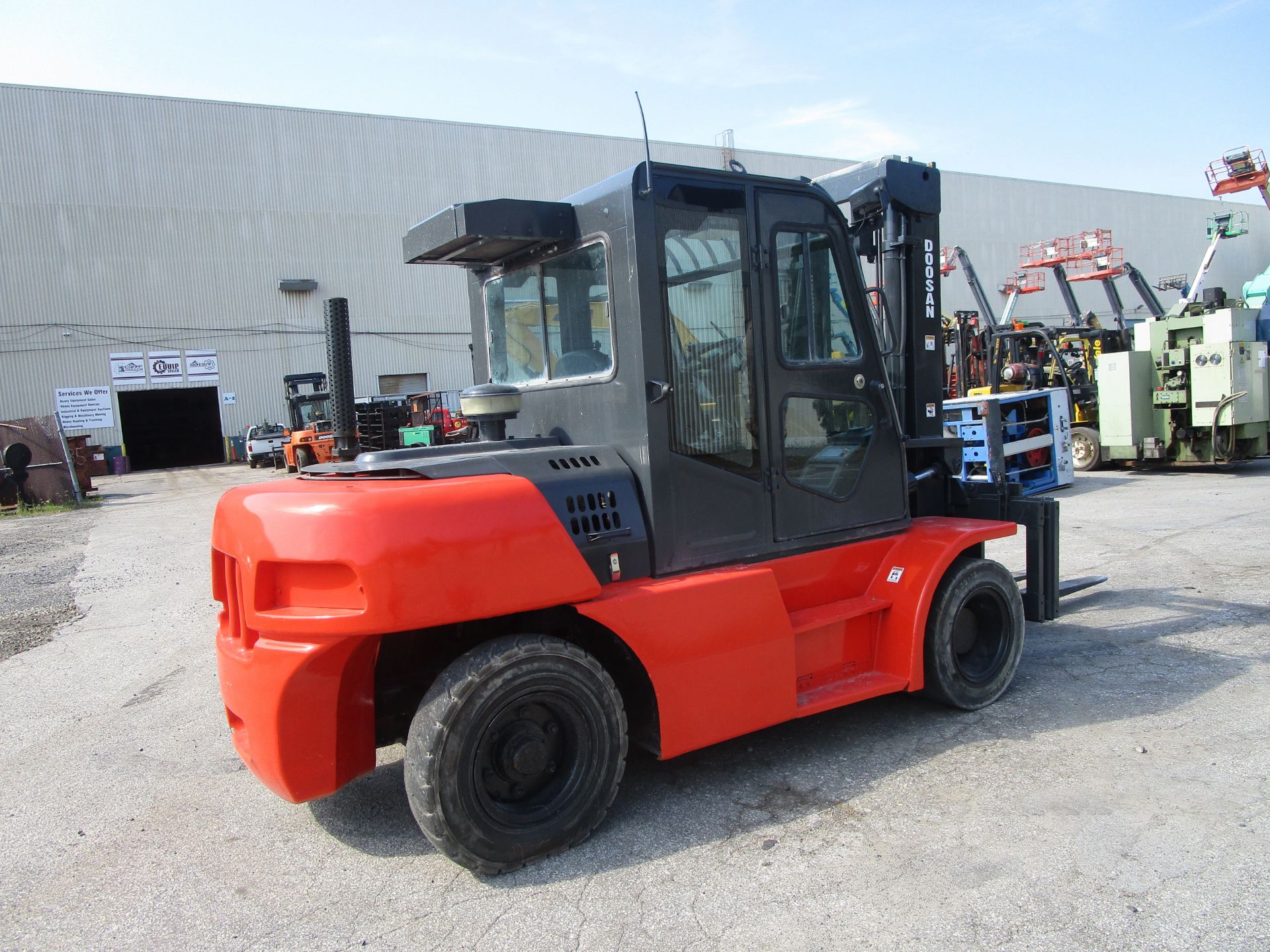 2014 Doosan D70S-5 15,400lb Forklift - Image 4 of 10