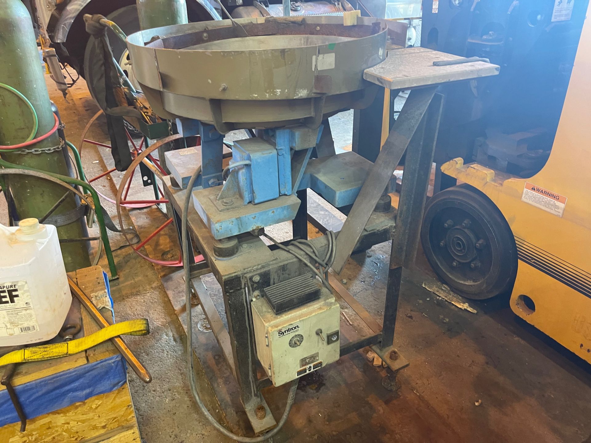 Lot of Two Vibratory Shaker Table - Image 4 of 7