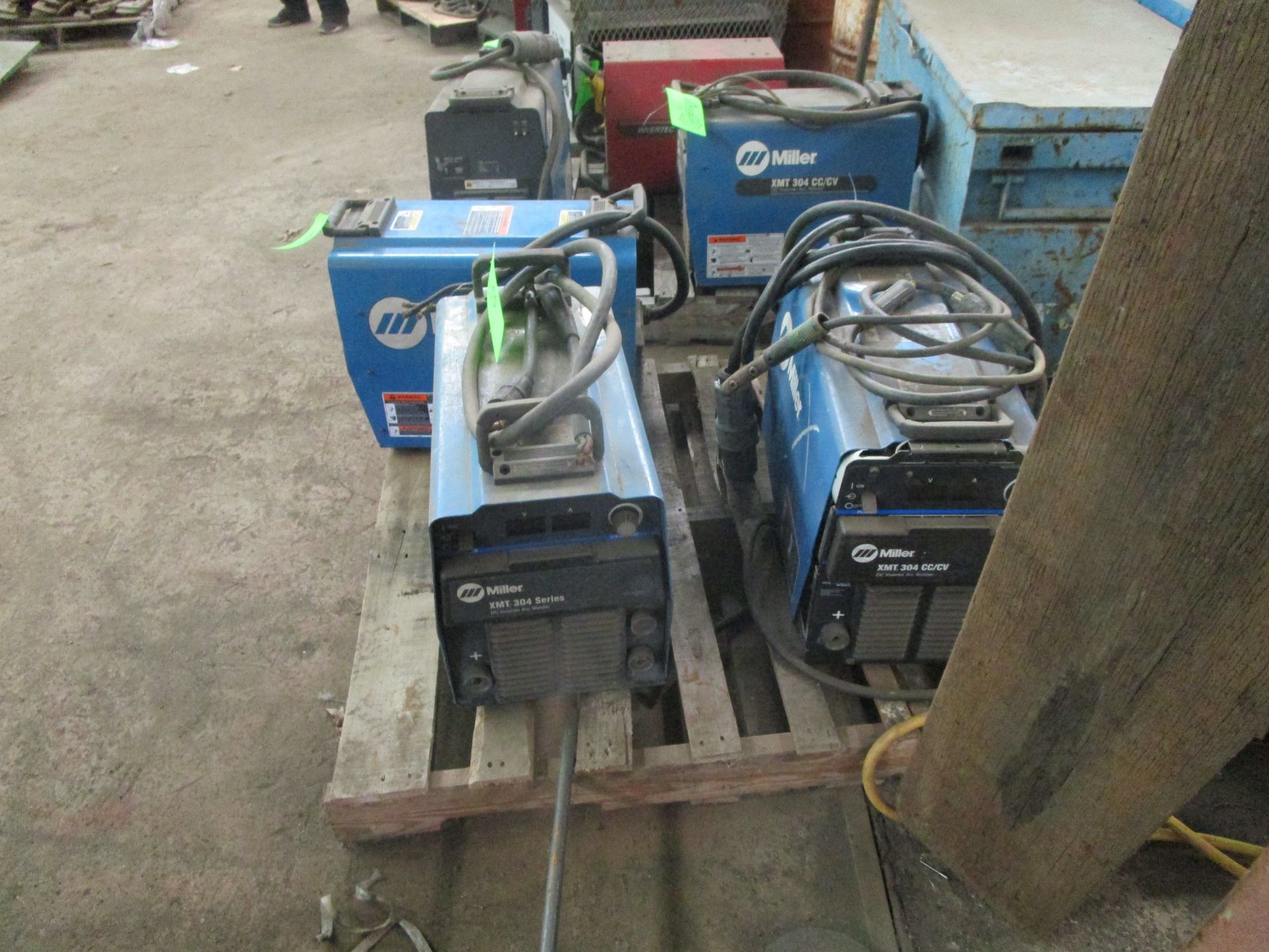 Lot of 3 Miller XMT304 Welders -Located in Cinnaminson, NJ - Image 4 of 5