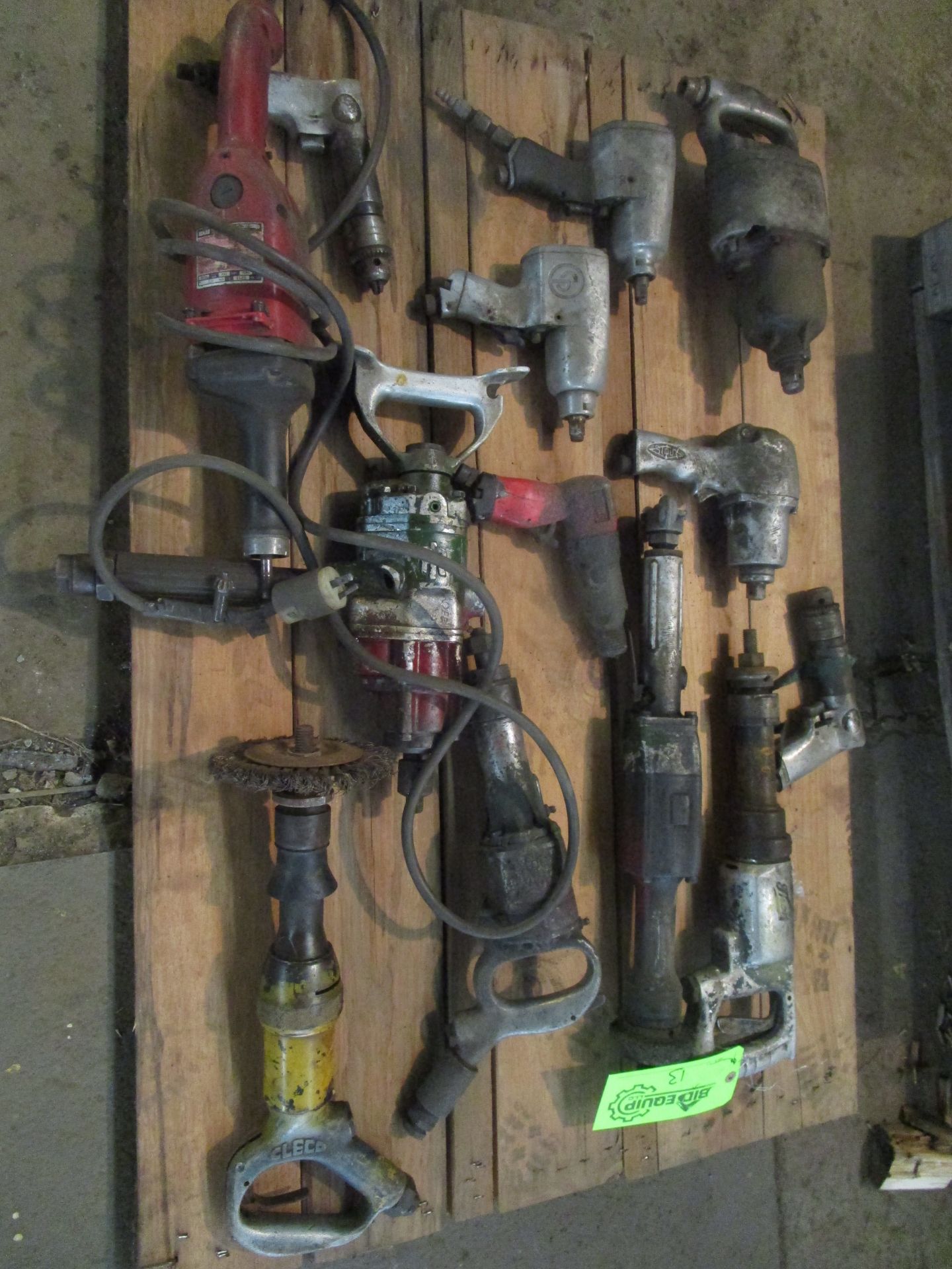 Lot of Air Tools -Located in Cinnaminson, NJ