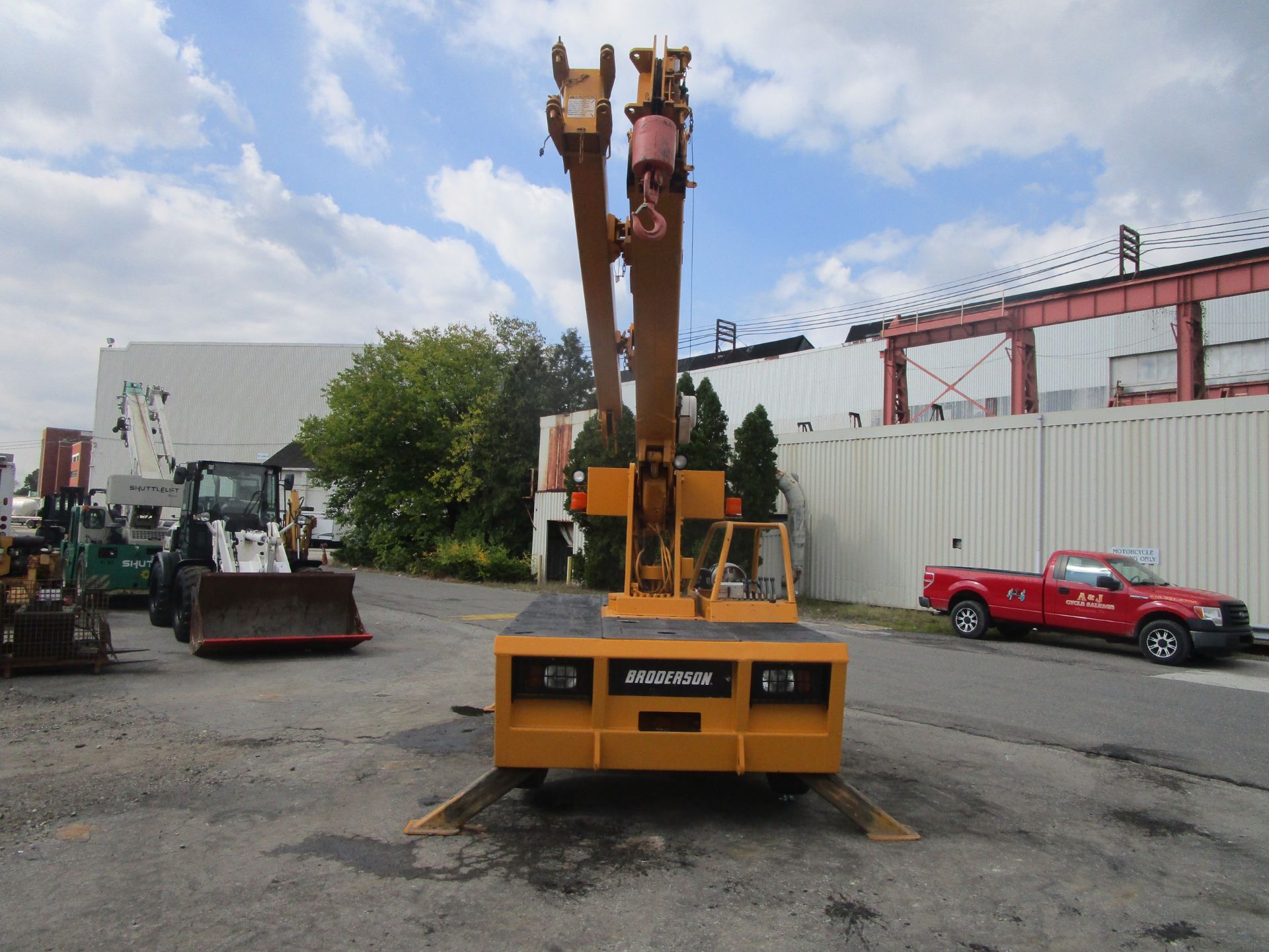 Broderson IC-80-3G Crane - Located in Lester, PA - Image 13 of 24