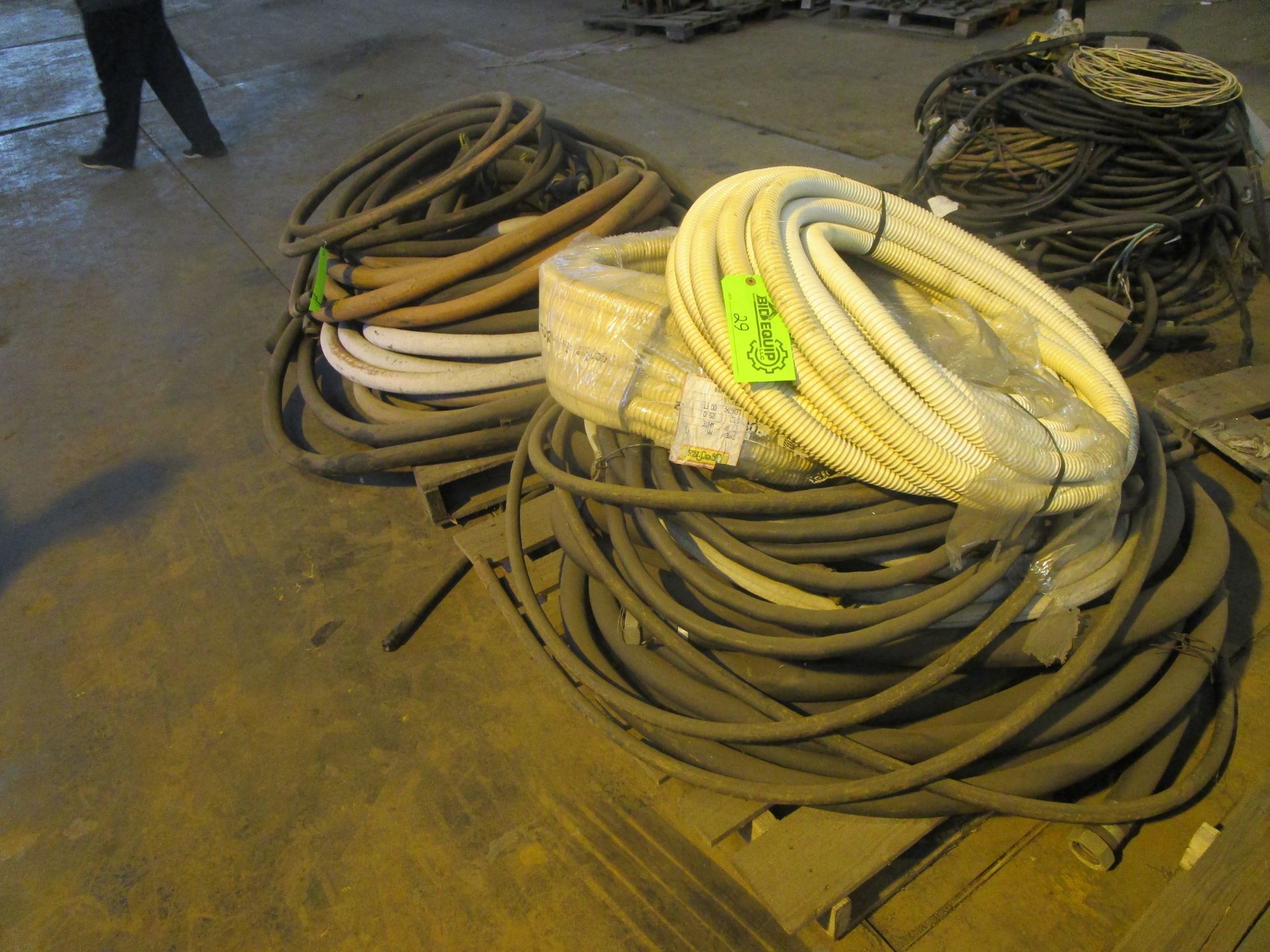 2 Pallets of Hoses -Located in Cinnaminson, NJ