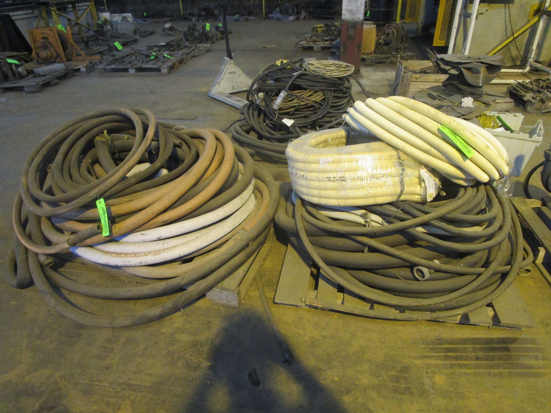 2 Pallets of Hoses -Located in Cinnaminson, NJ - Image 2 of 5