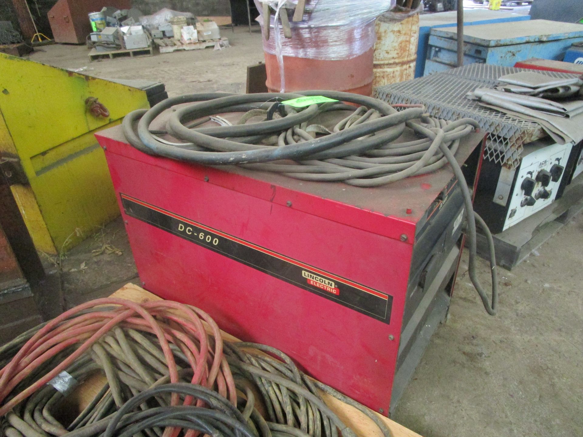 Lincoln DC-600 Welder -Located in Cinnaminson, NJ - Image 4 of 5