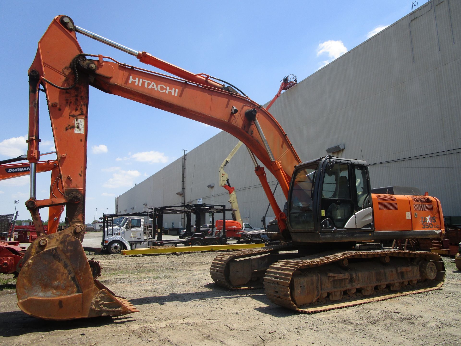 2013 Hitachi ZX350 LC-5N Excavator - Located in Lester, PA - Image 3 of 15