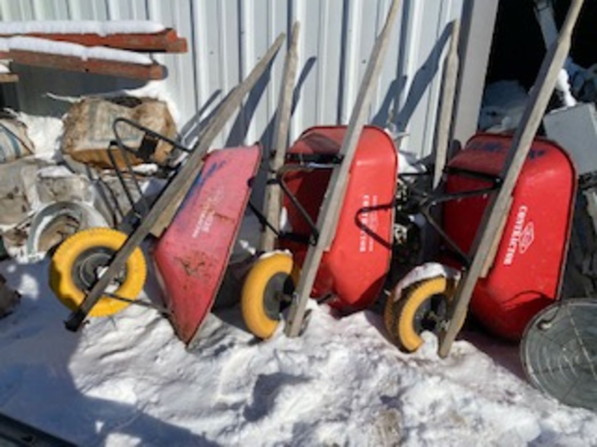 L/O 3 WHEEL BARROWS -GP