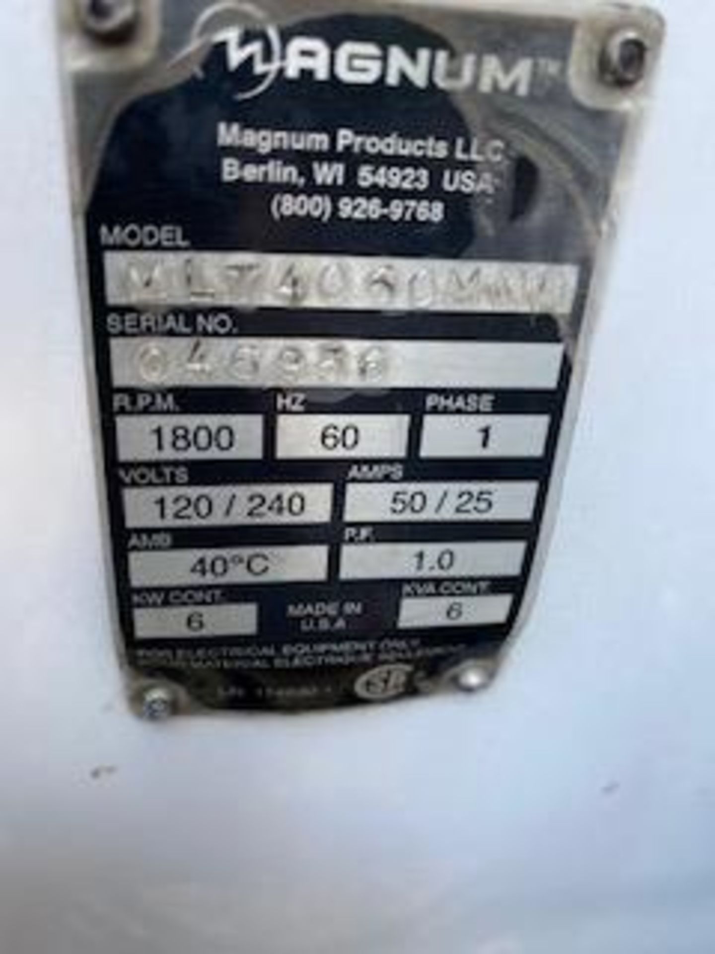 MAGNUM MODEL MLT4060 MMH 4 LIGHT TOWER, S/N 046956 1075 HOURS ON METER, 6KVA RUNNING AND TESTED AT - Image 2 of 4