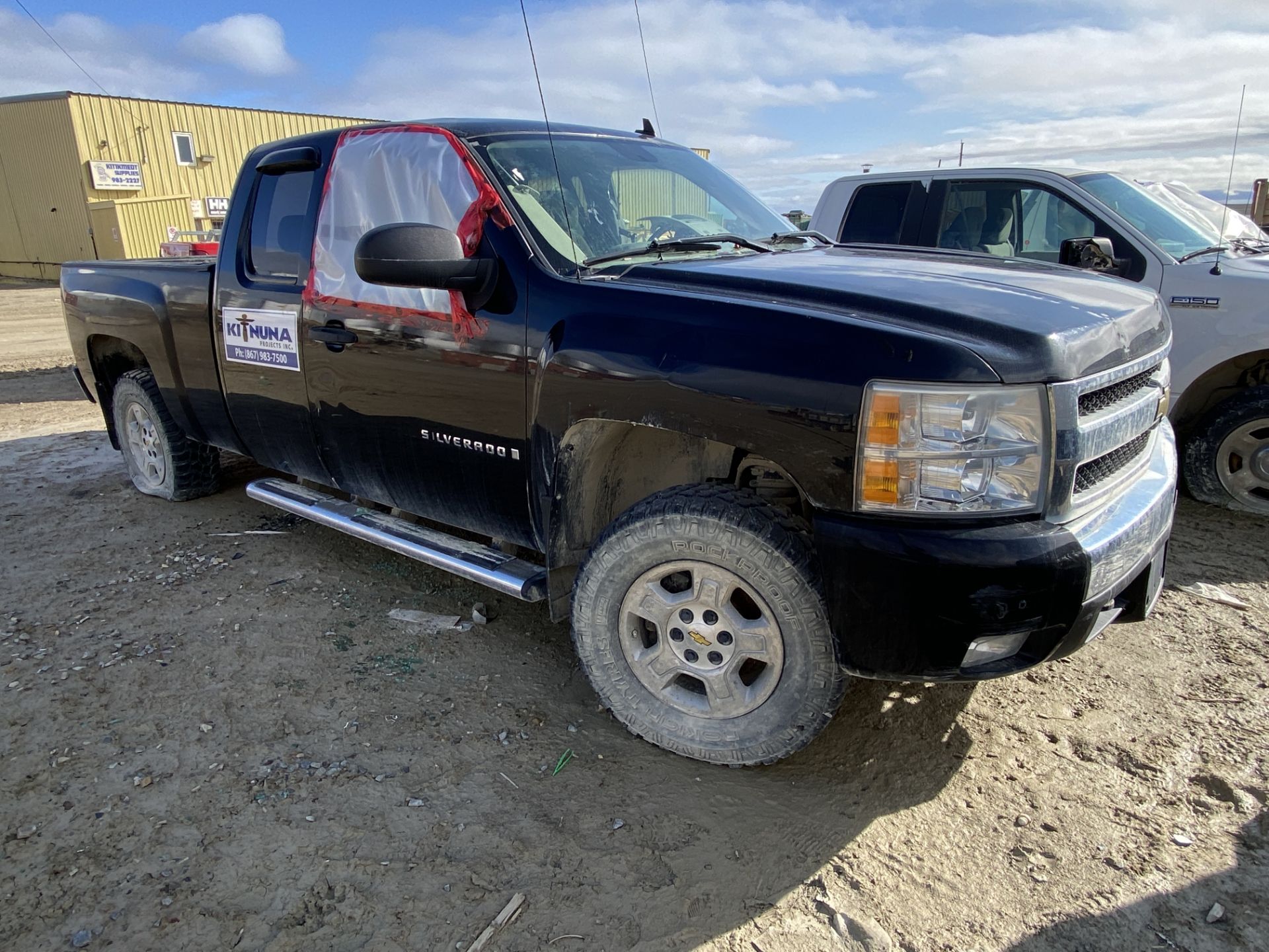 2007 CHEV SILVERADO 4X4, S/N 2GCEK19J371603055 NOT RUNNING - Image 2 of 4