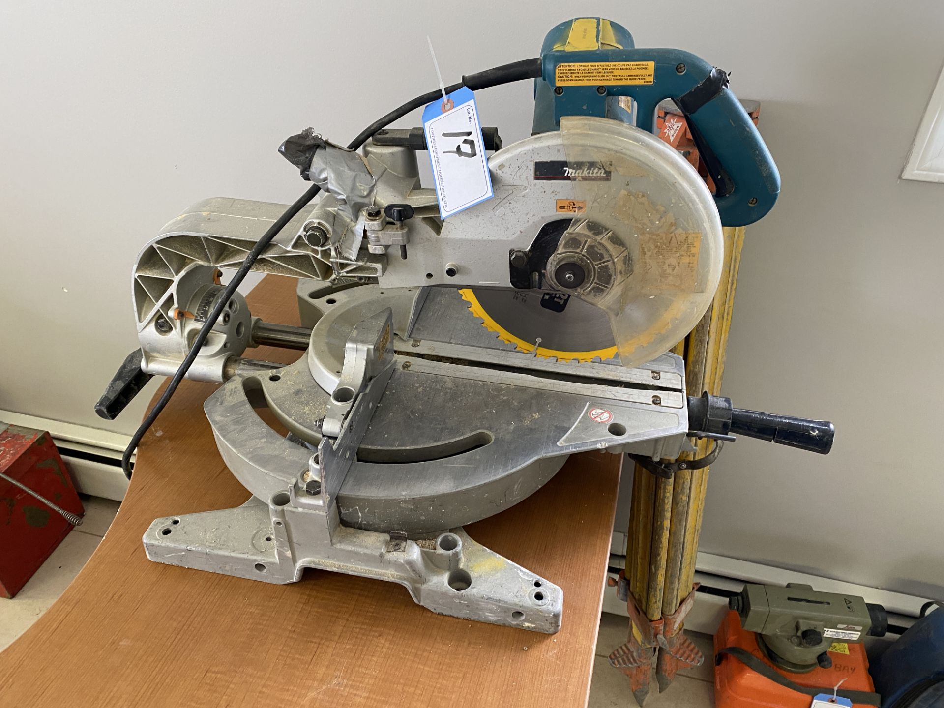 MAKITA SLIDING COMPOUND MITRE SAW - TESTED