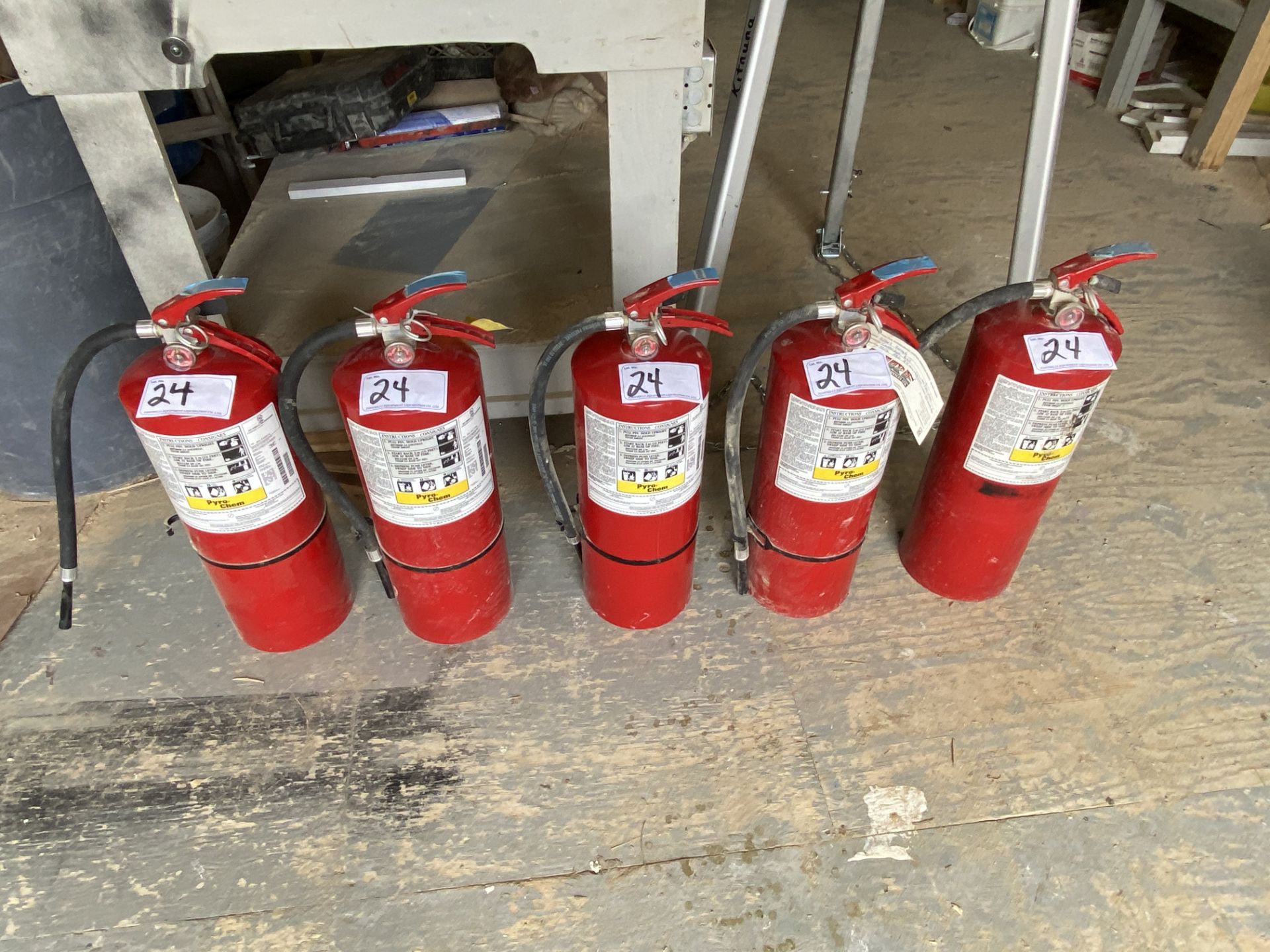 L/O 5-20LB FIRE EXTINGUISHERS