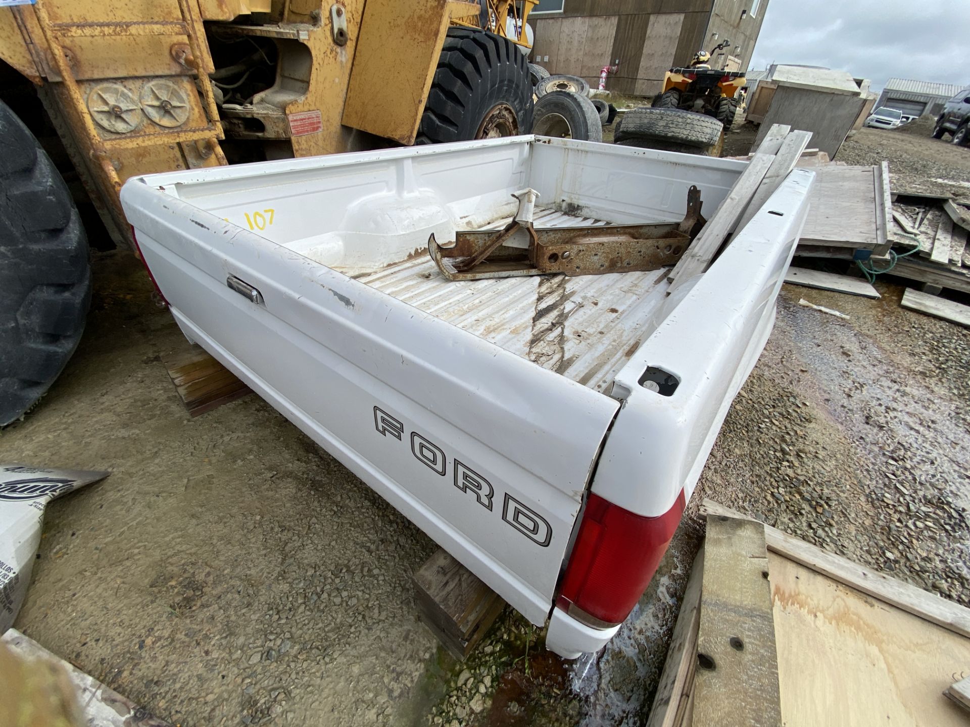 FORD 8FT PICKUP TRUCK BOX (DECENT CONDITION) & STEP BUMPER