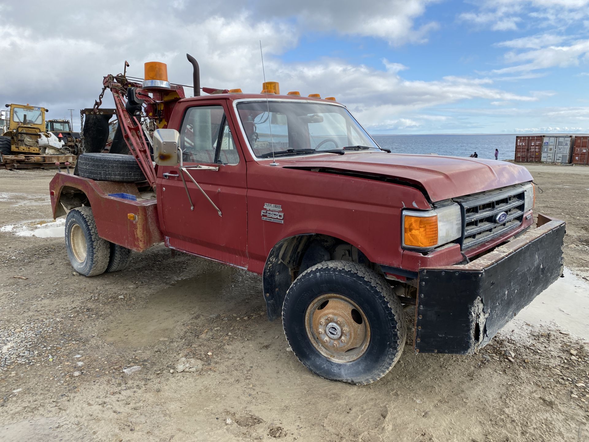 1988 FORD F350 TOW TRUCK W/ HOLMES 480 WRECKER, S/N 2FDKF38M7JCB09951 UNKNOWN CONDITION - M - Image 2 of 4