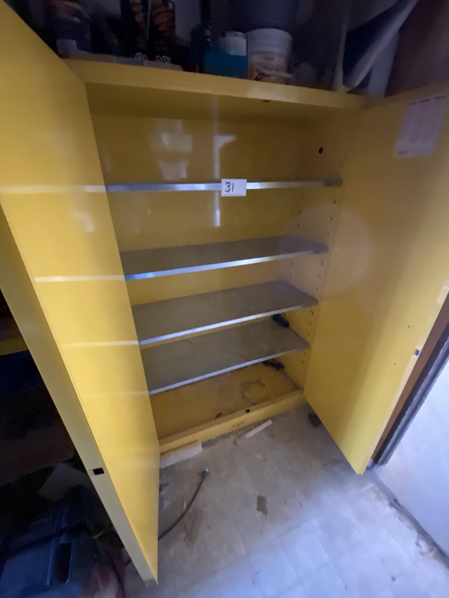 EXPLOSION PROOF PAINT CABINET - Image 2 of 2