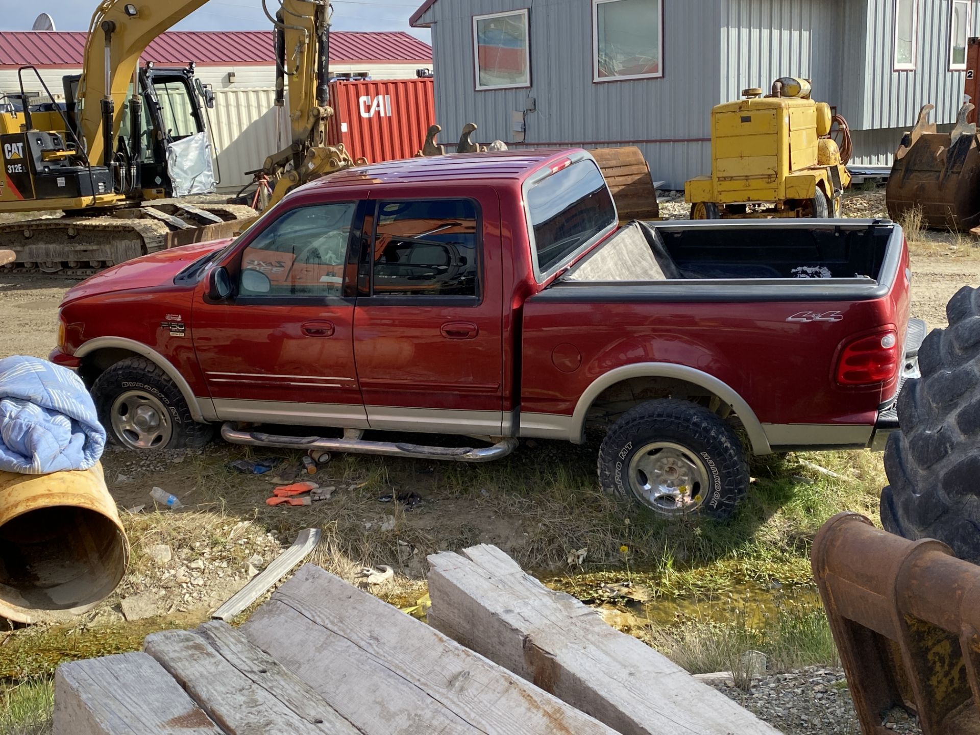 2006 FORD F150XL 4X4M S/N 1FTRX14W64MC25247 RUNNING, LEAKY TRANSMISSION & 2002 FORD F150 XLT, 4X4, - Image 5 of 5