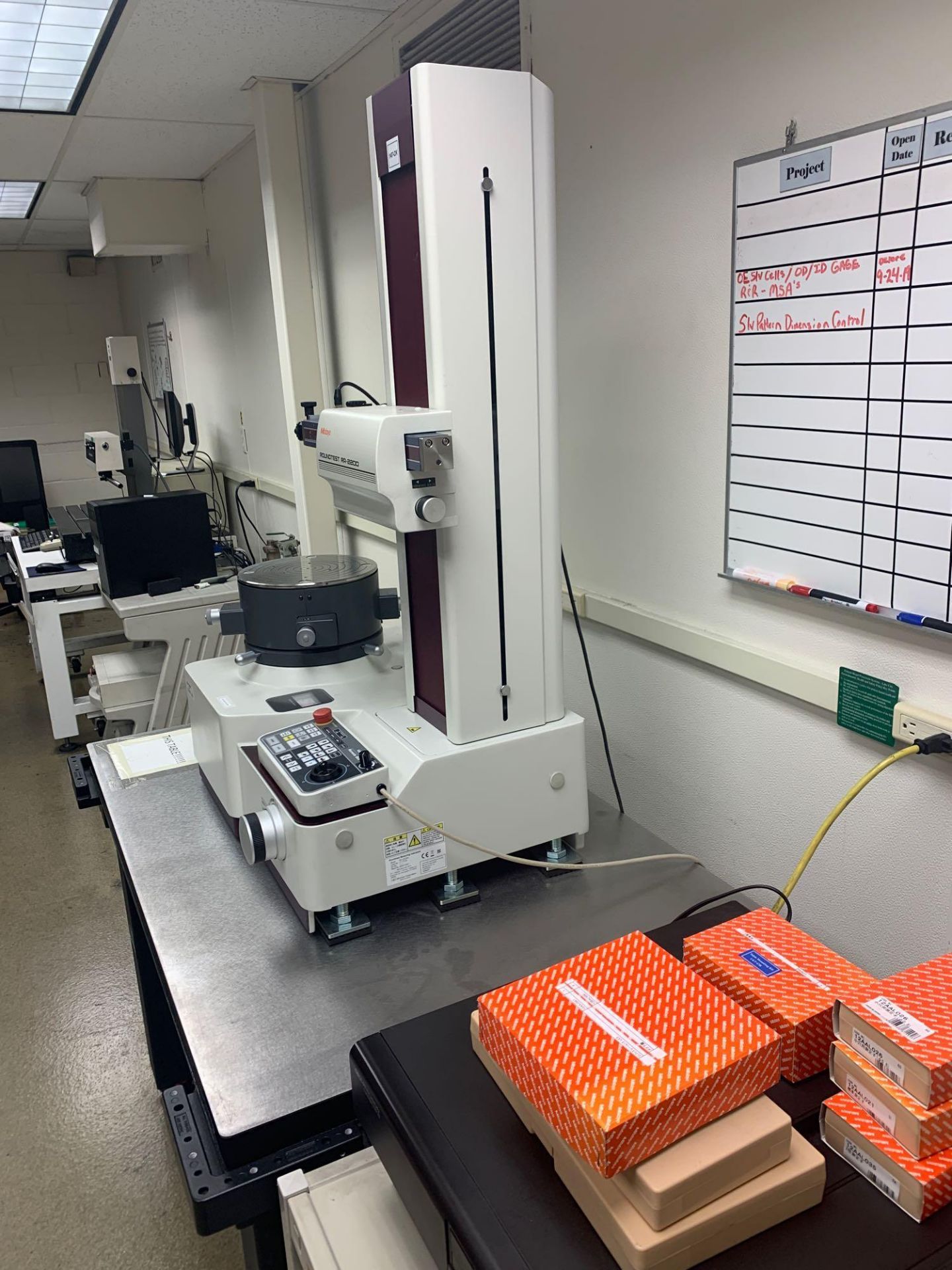 2015 Mitutoyo - Roundtest RA-2200AH Series 211-512A Roundness / Cylindricity Measuring System - Image 25 of 27