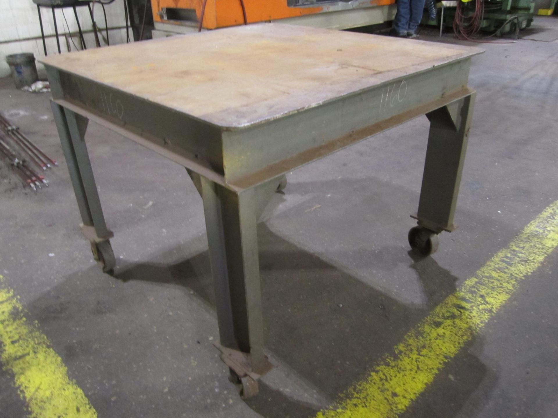 Workbench on heavy duty casters, 5/8"x48"x48"x38"