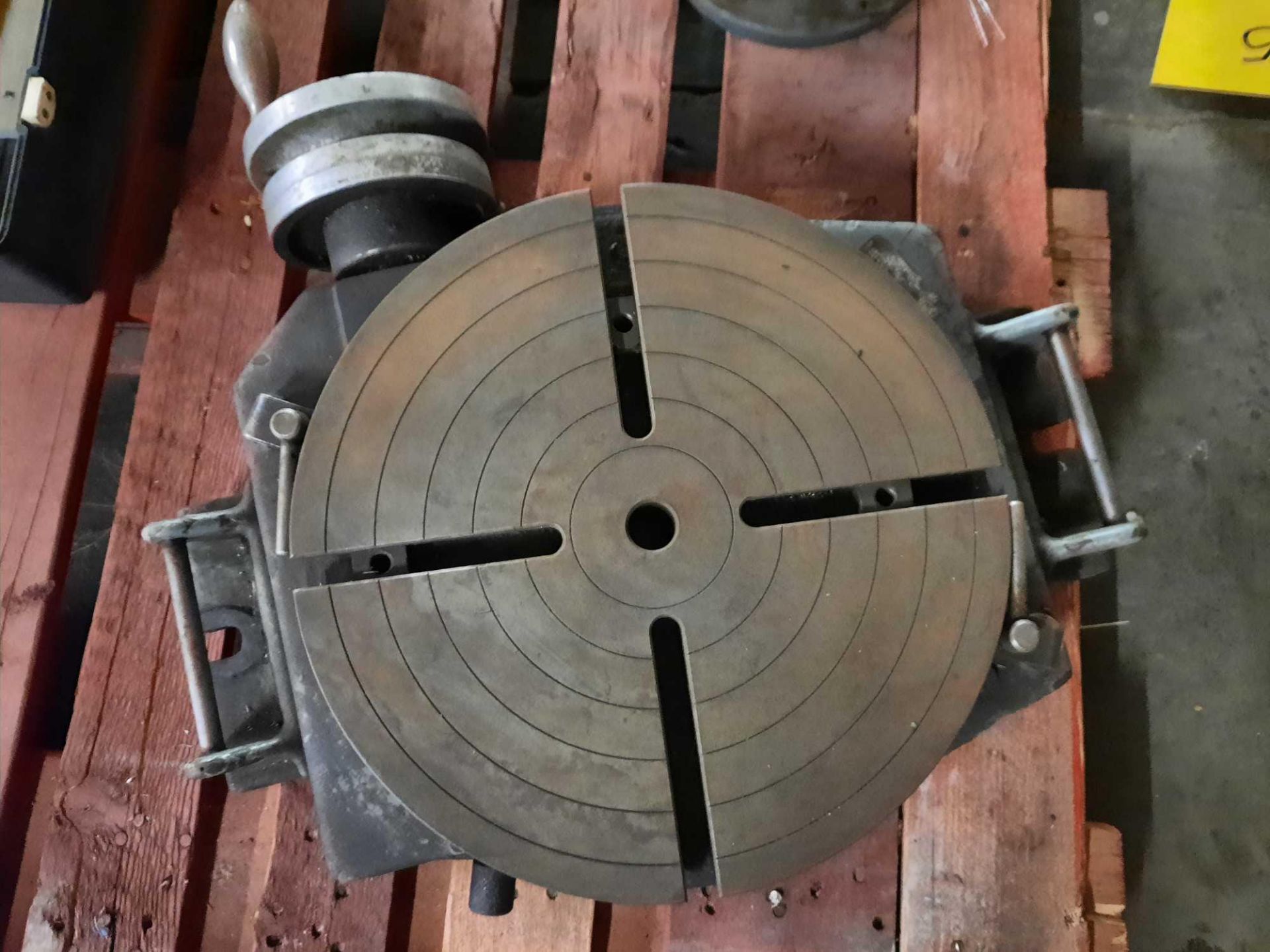 Bridgeport15 inch rotary table, serial no. 17845 - Image 3 of 5