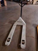 Strongway pallet jack, 4400lb capacity