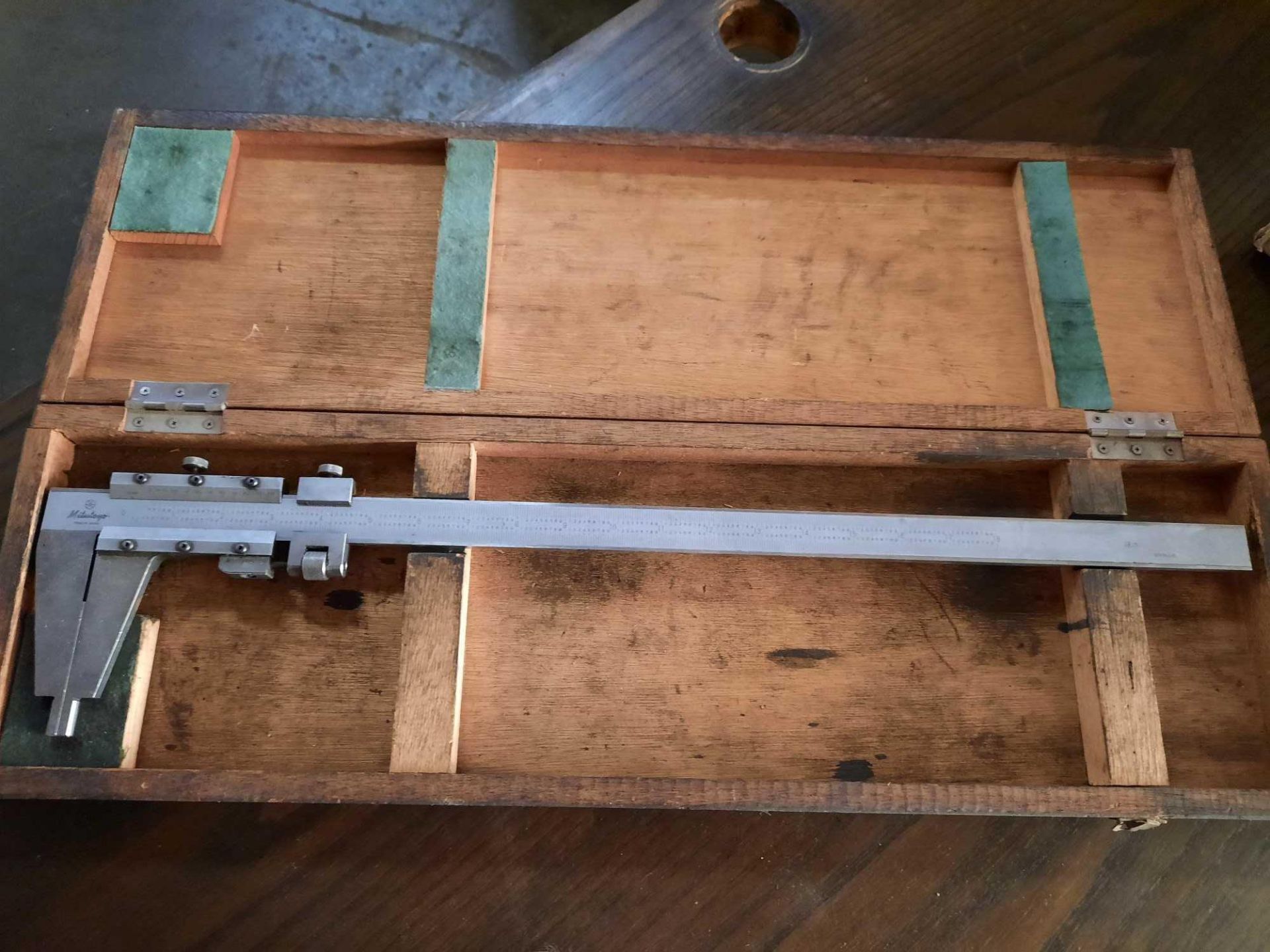 Mitutoyo 18 inch vernier caliper in wood box