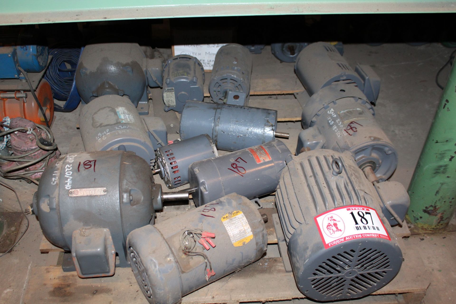 Contents of Pallet- (12) Various Sized Electric Motors *Taxable