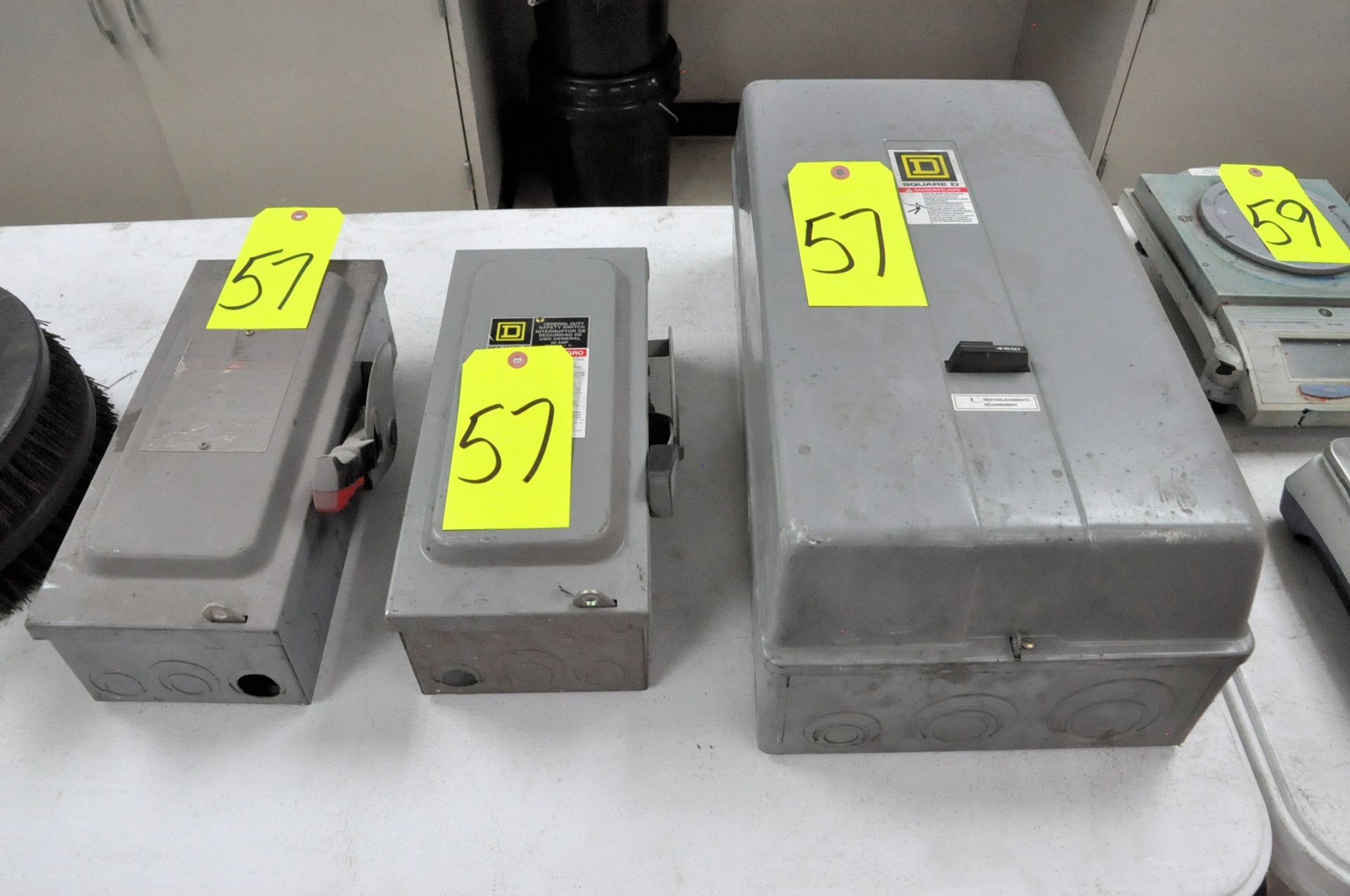 Lot-(2) Enclosed Safety Switch Boxes and (1) Starter Box