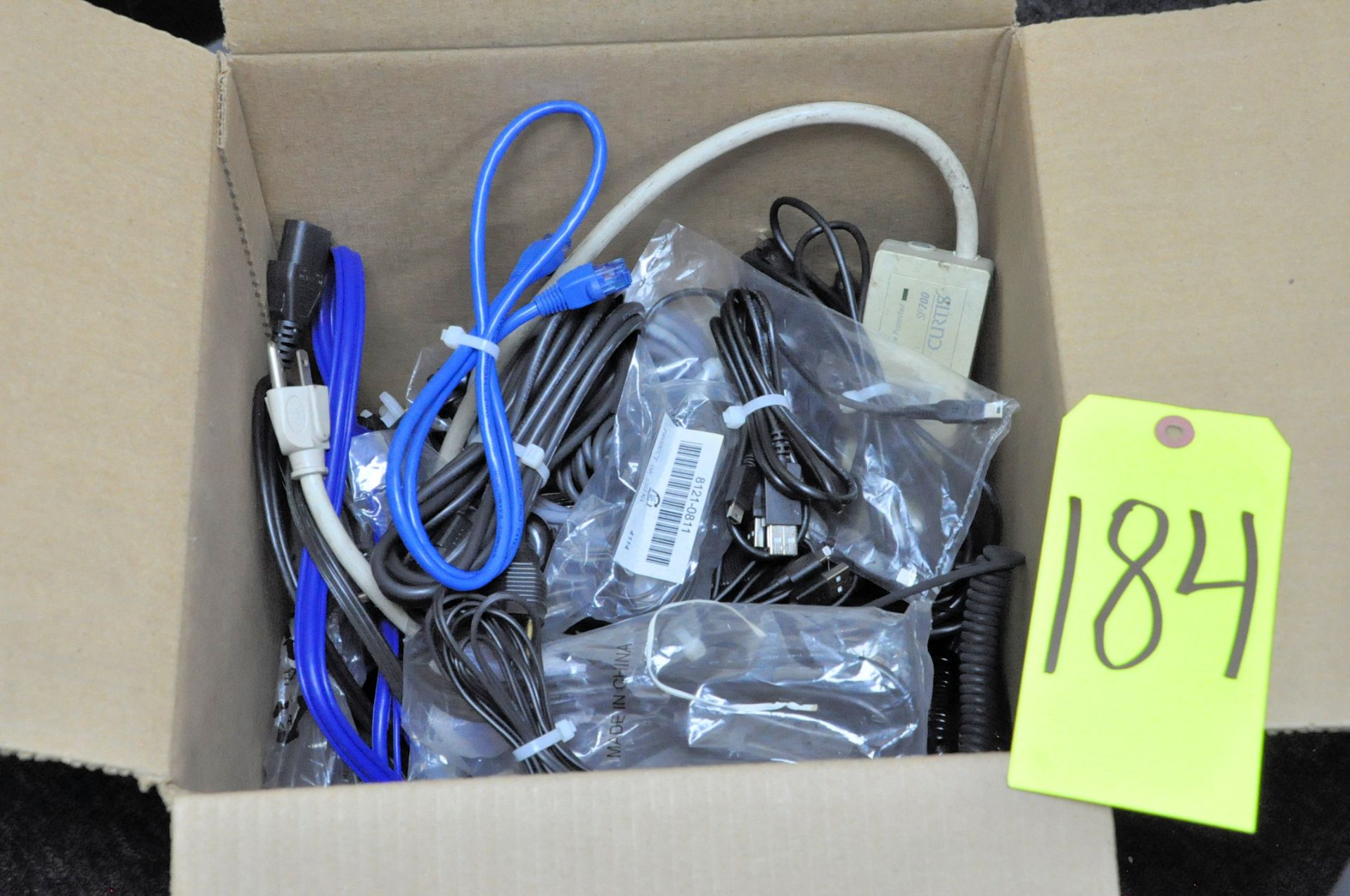 Lot-Keyboards, Mice, Speakers, Cords, Communications Cables, etc. on (1) Shelf and in (1) Box - Bild 2 aus 2