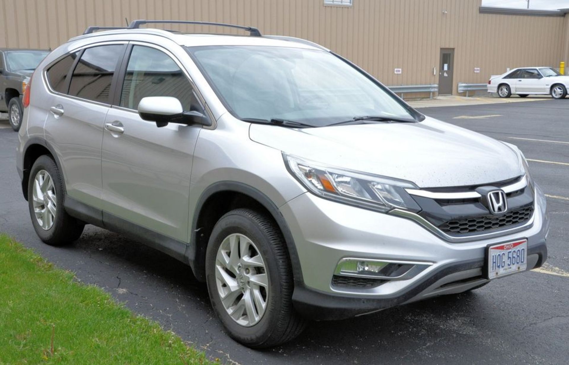 2015 Honda CRV 4-Door Hatchback, VIN 2HKRM4H72FH671170, - Image 2 of 9