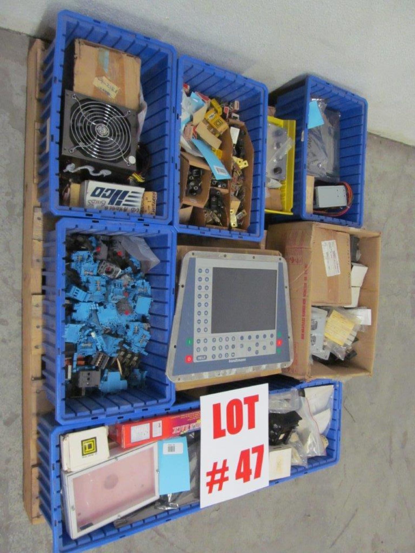 (1) LOT HANDMANN TOUCH PANEL CONTROL AND ASSORTED ELECTRICAL COMPONENTS - Image 2 of 2